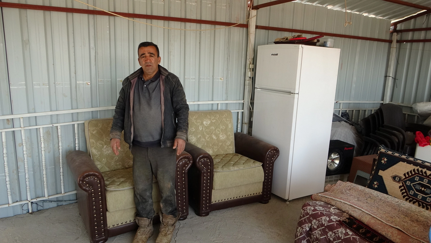 Malatya'da ilginç bir olay! Evini bakın nasıl güçlendirdi...