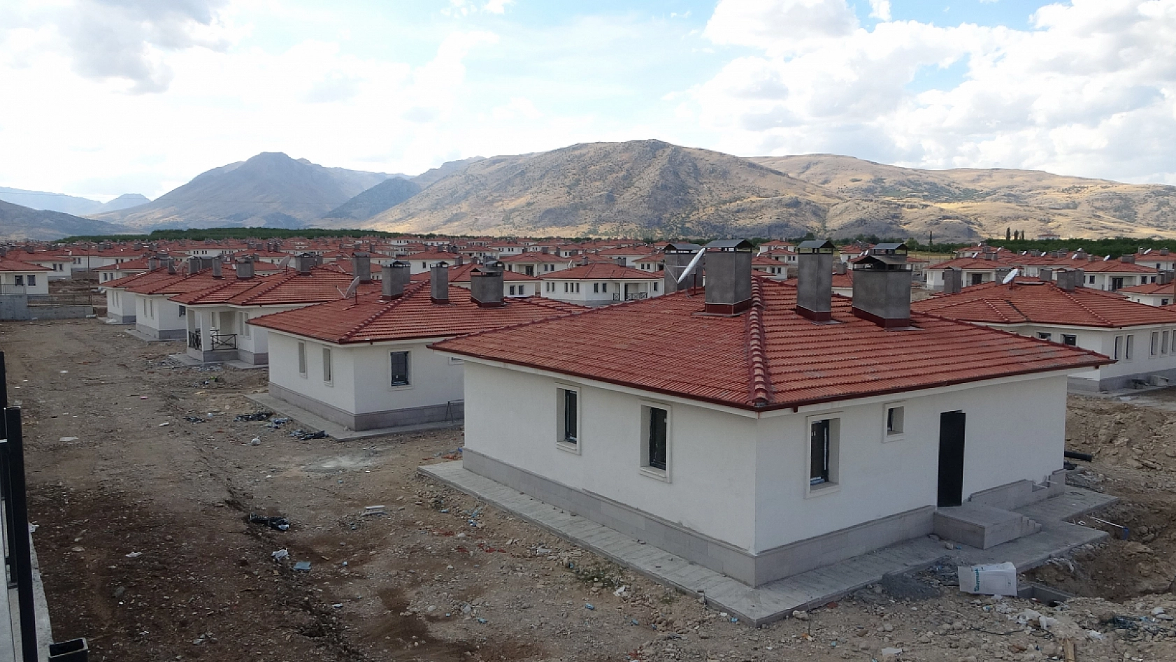 Malatya'da Hayat Yeniden Kuruluyor: 287 Köy Evi Hazır