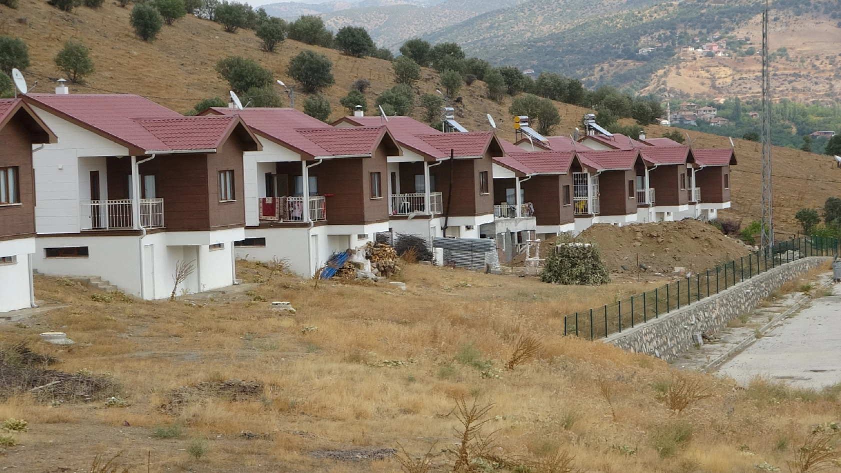 Malatya'da 2 İlçesinde 6 Ayda Villa Tipi Evler Yapıldı...