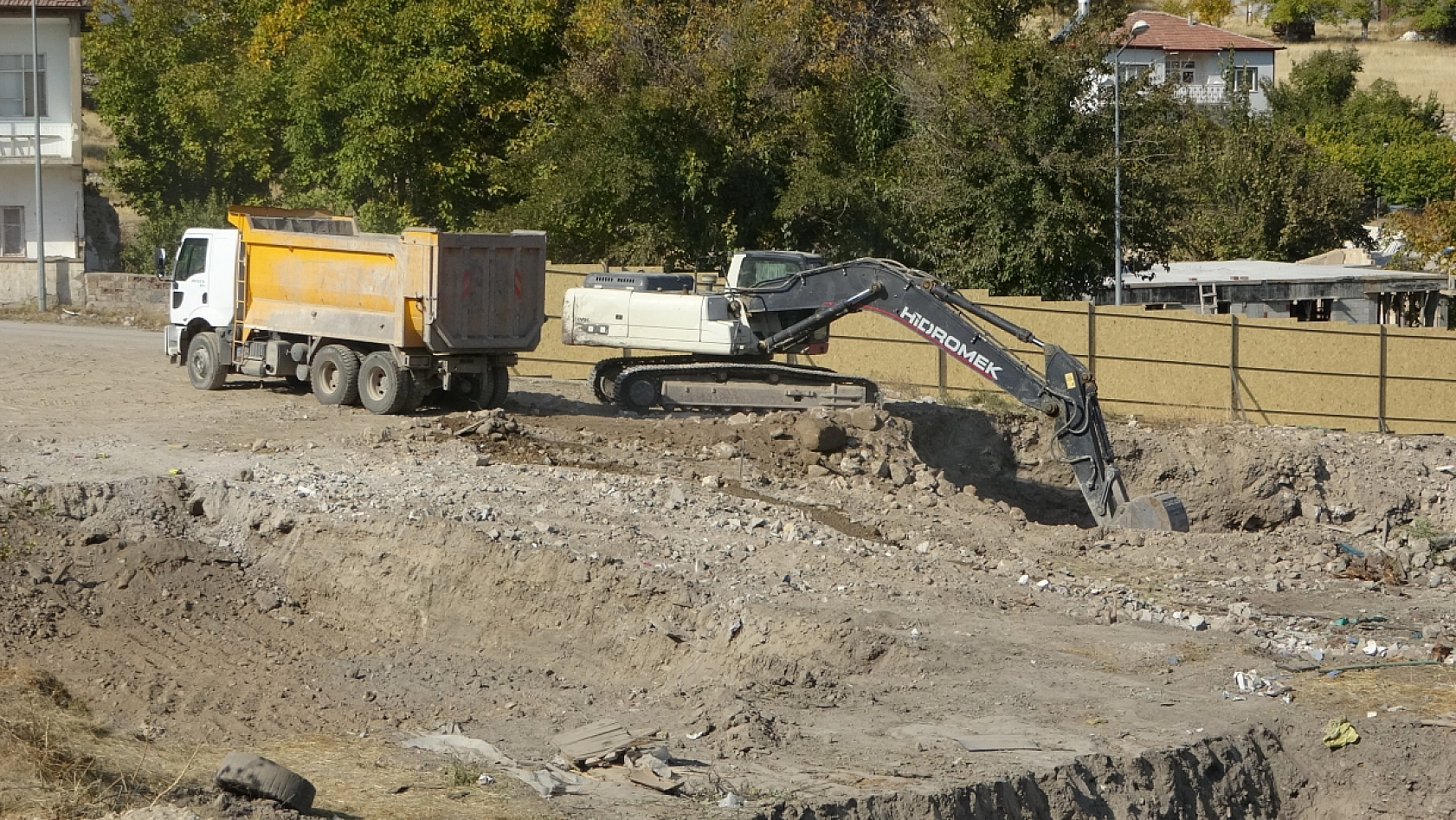 Malatya'da 82 Dönümlük Rezerv Alanında Çalışmalar Hızlandı 210 Konut ,70 İşyeri, 38 Ofis İnşa Edilecek...!