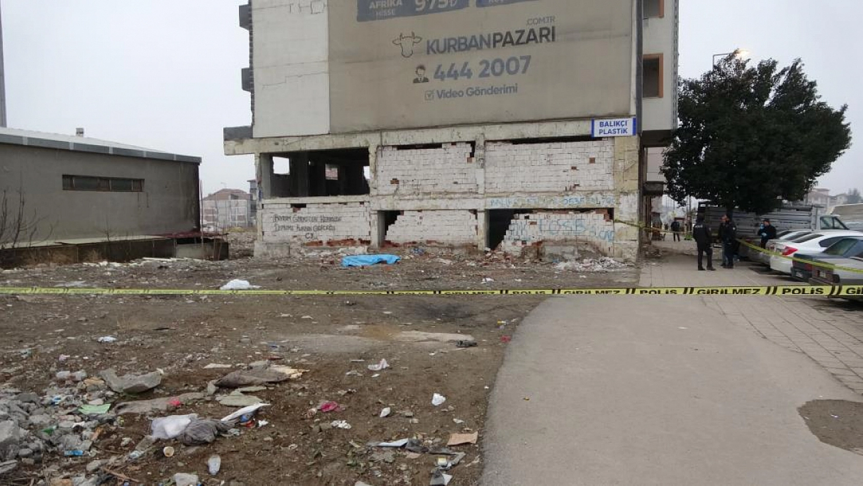 Malatya'da Şüpheli Ölüm: Cerrahi Maskeli Erkek Cesedi Bulundu!