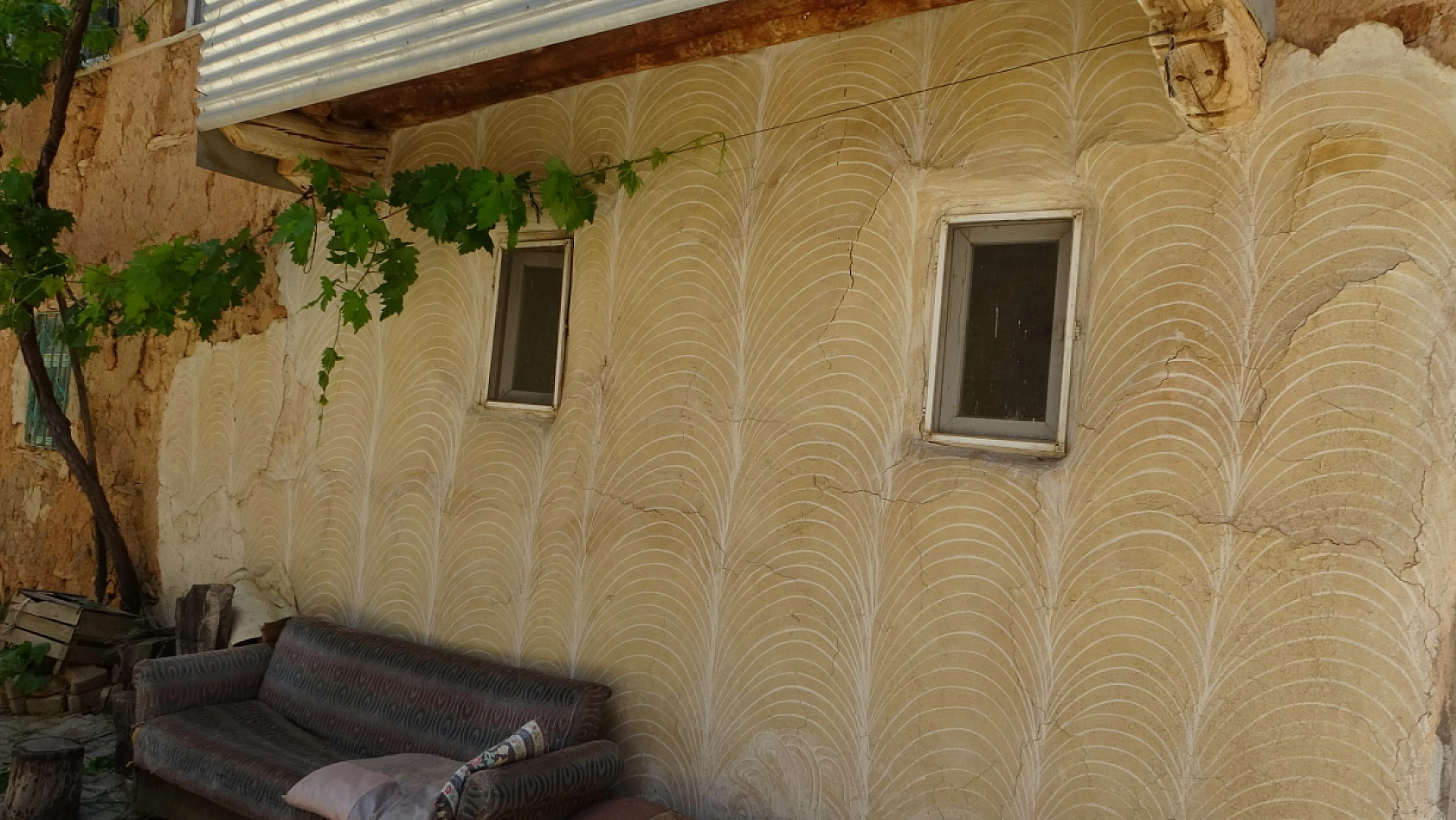 Duvarları Süsleyen Kadim Sır: Malatya'da 500 yıllık gelenek parmak ucunda yaşıyor