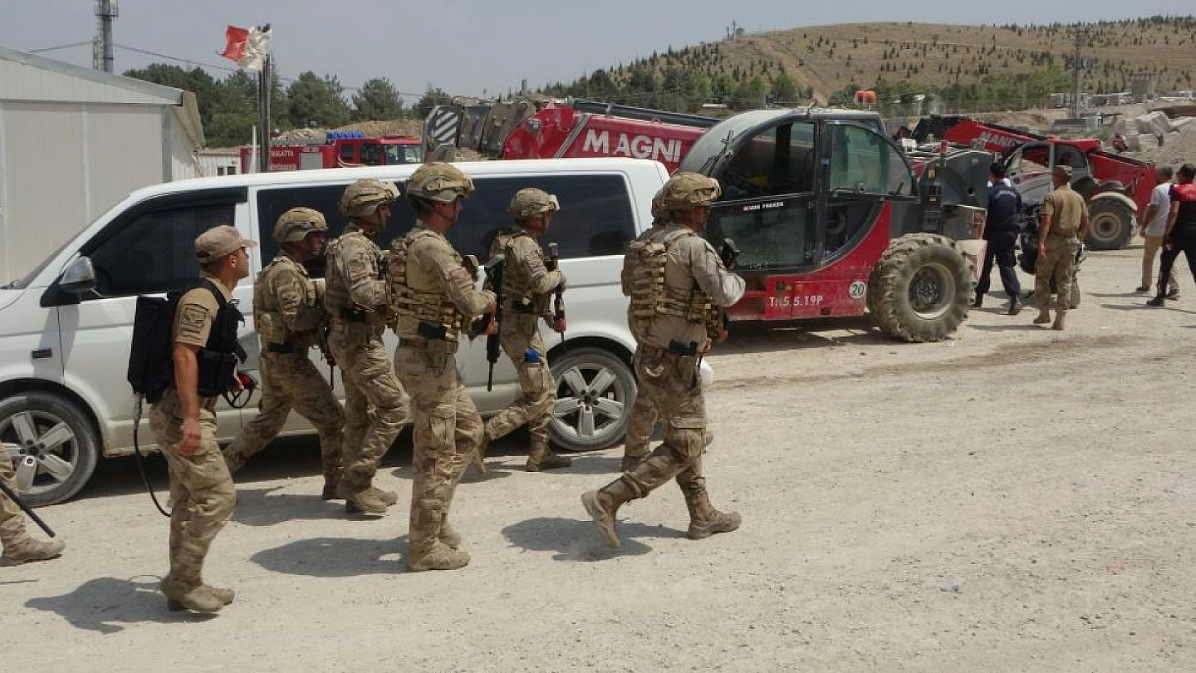 Malatya'da şantiyede silahlı-bıçaklı kavga: 2'si ağır 7 yaralı