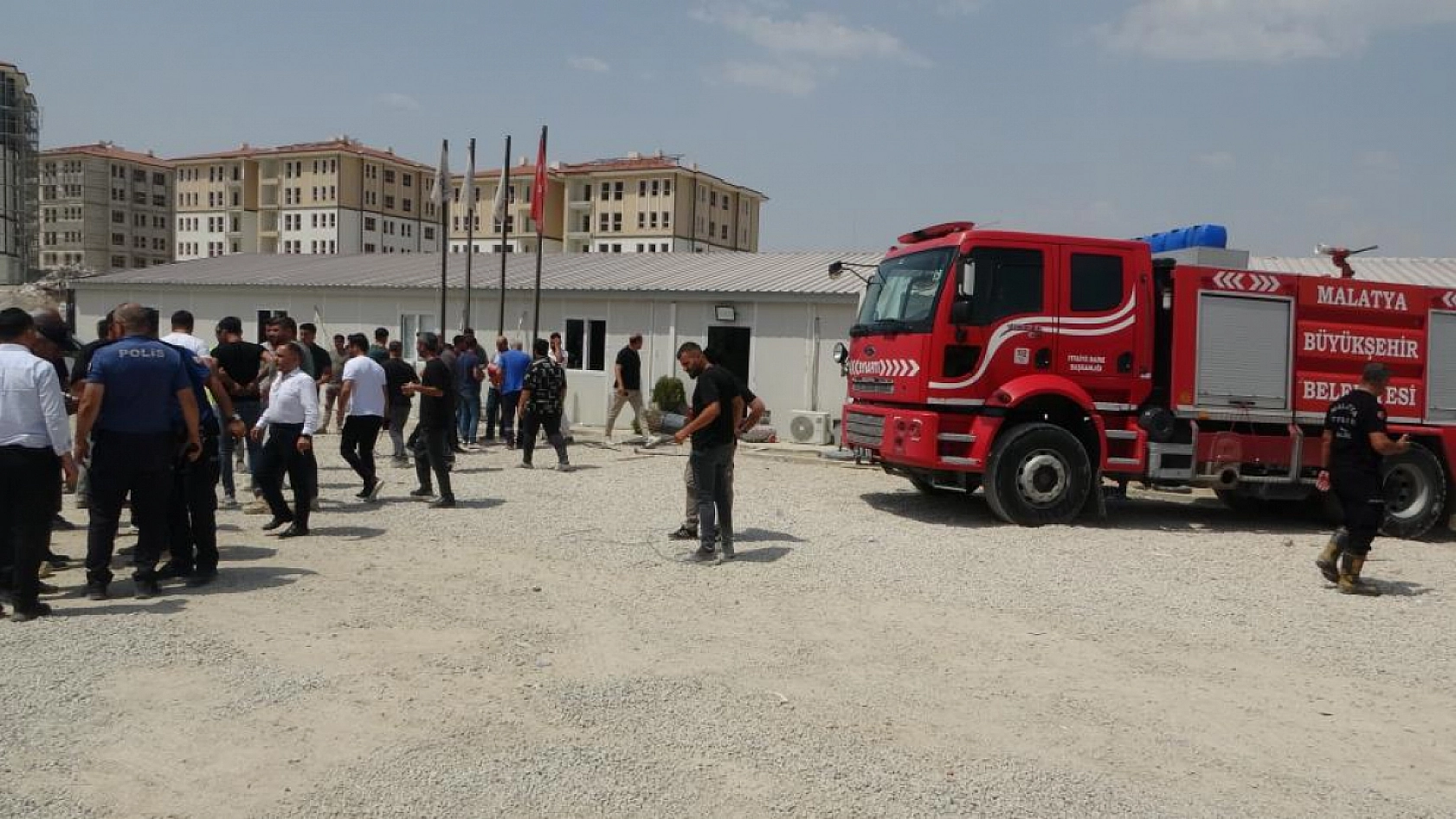 Malatya'da şantiyede silahlı-bıçaklı kavga: 2'si ağır 7 yaralı