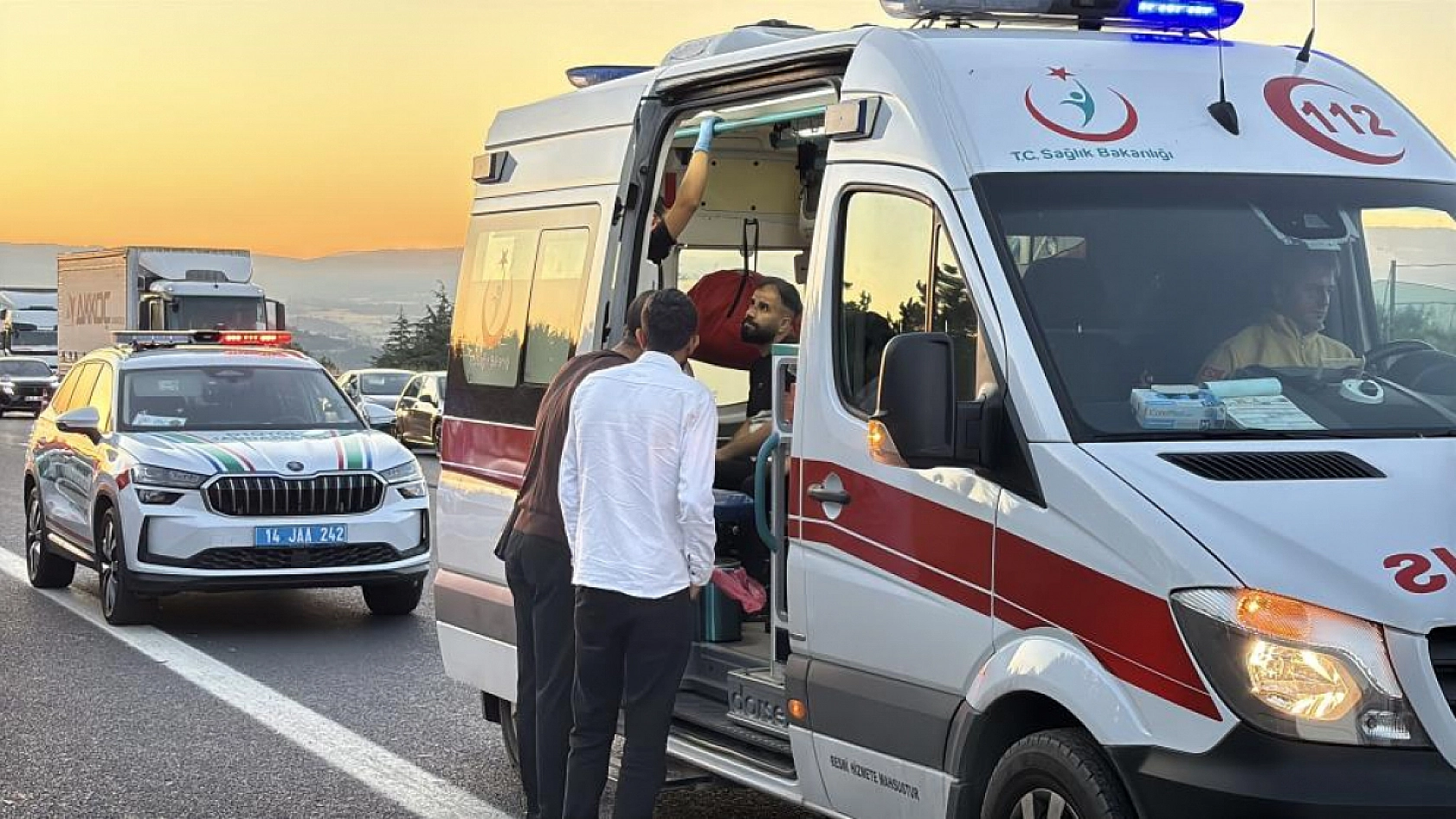 Malatya Otobüsü Bolu'da kamyona çarptı: 1 Ölü 10 Yaralı