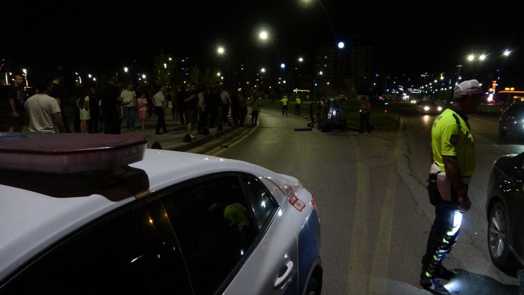 Malatya'da feci kaza|Genç sürücü ölümden döndü: Araç yan yattı!