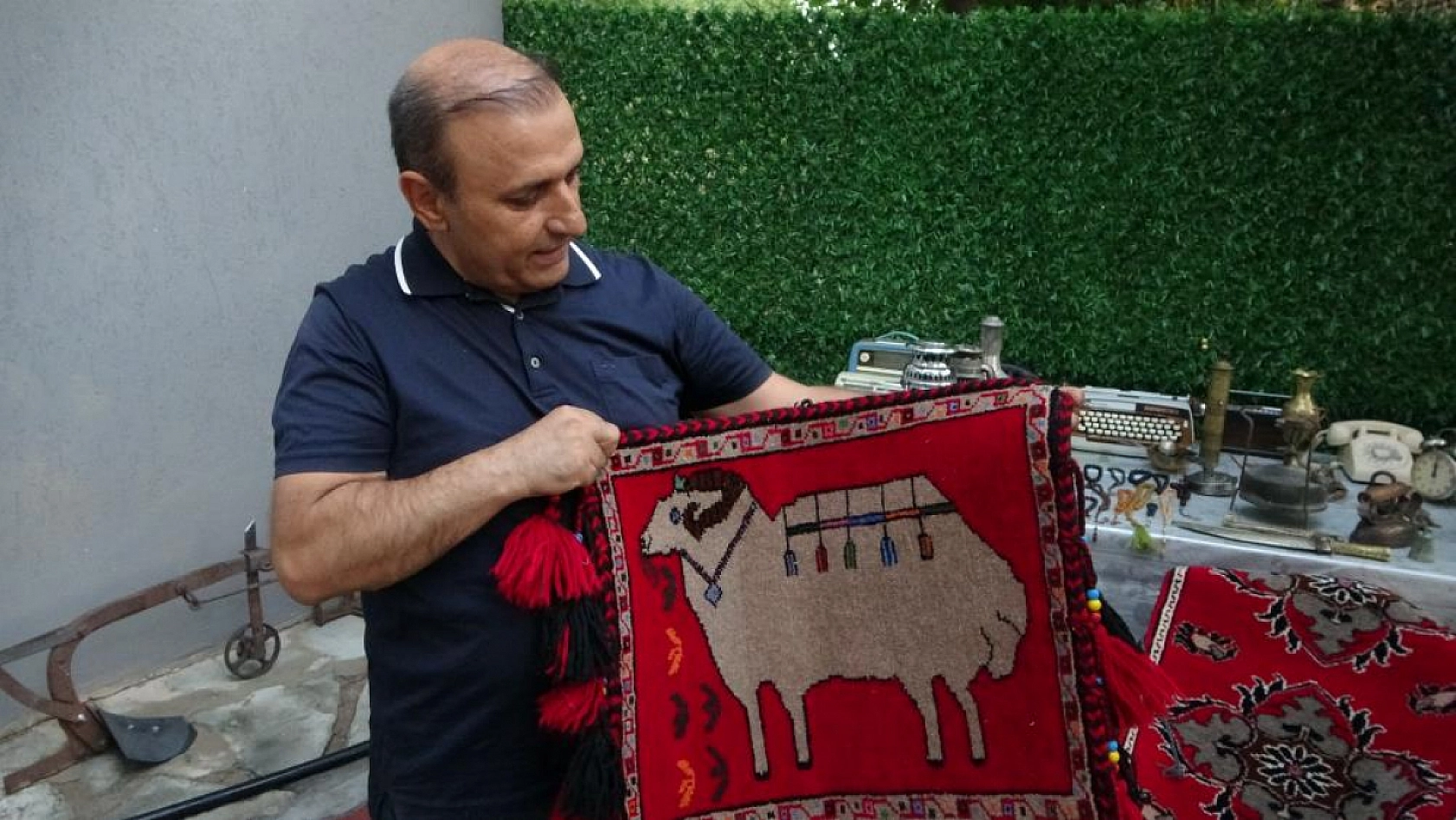 Fidan almak için gittiği köyde gördüğü tarım aleti, tutkusunun başlangıcı oldu!