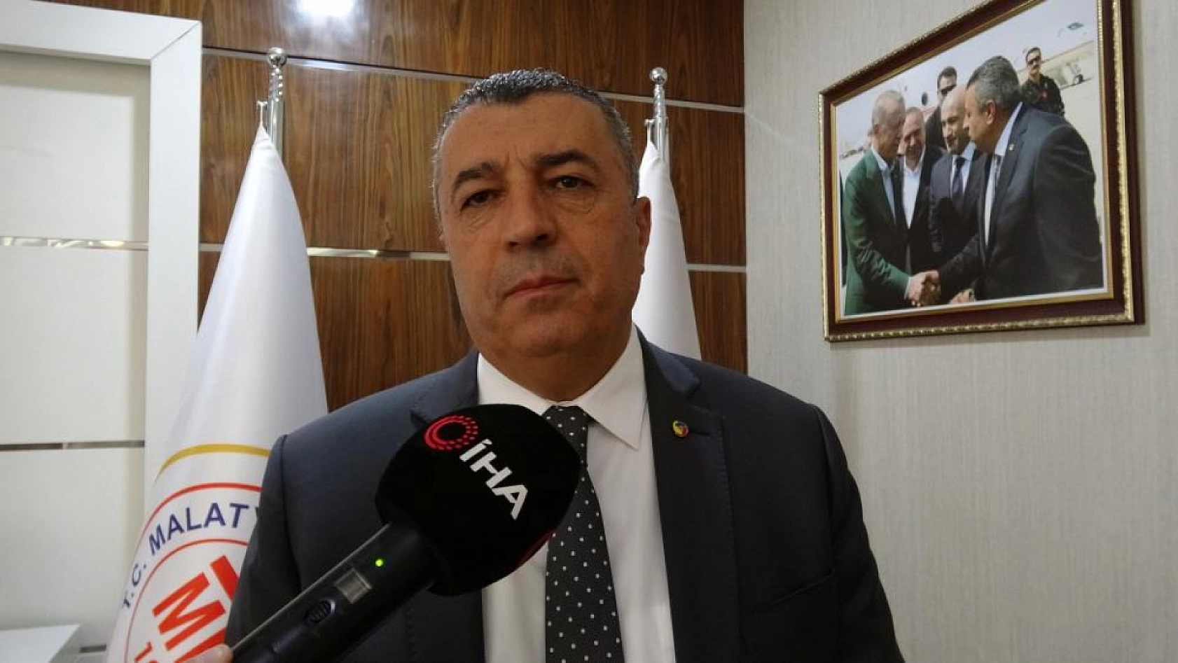 Malatya kayısısında sezon gecikmeli başladı ama rekor bekleniyor: Tır tır Avrupa'ya gönderiliyor!