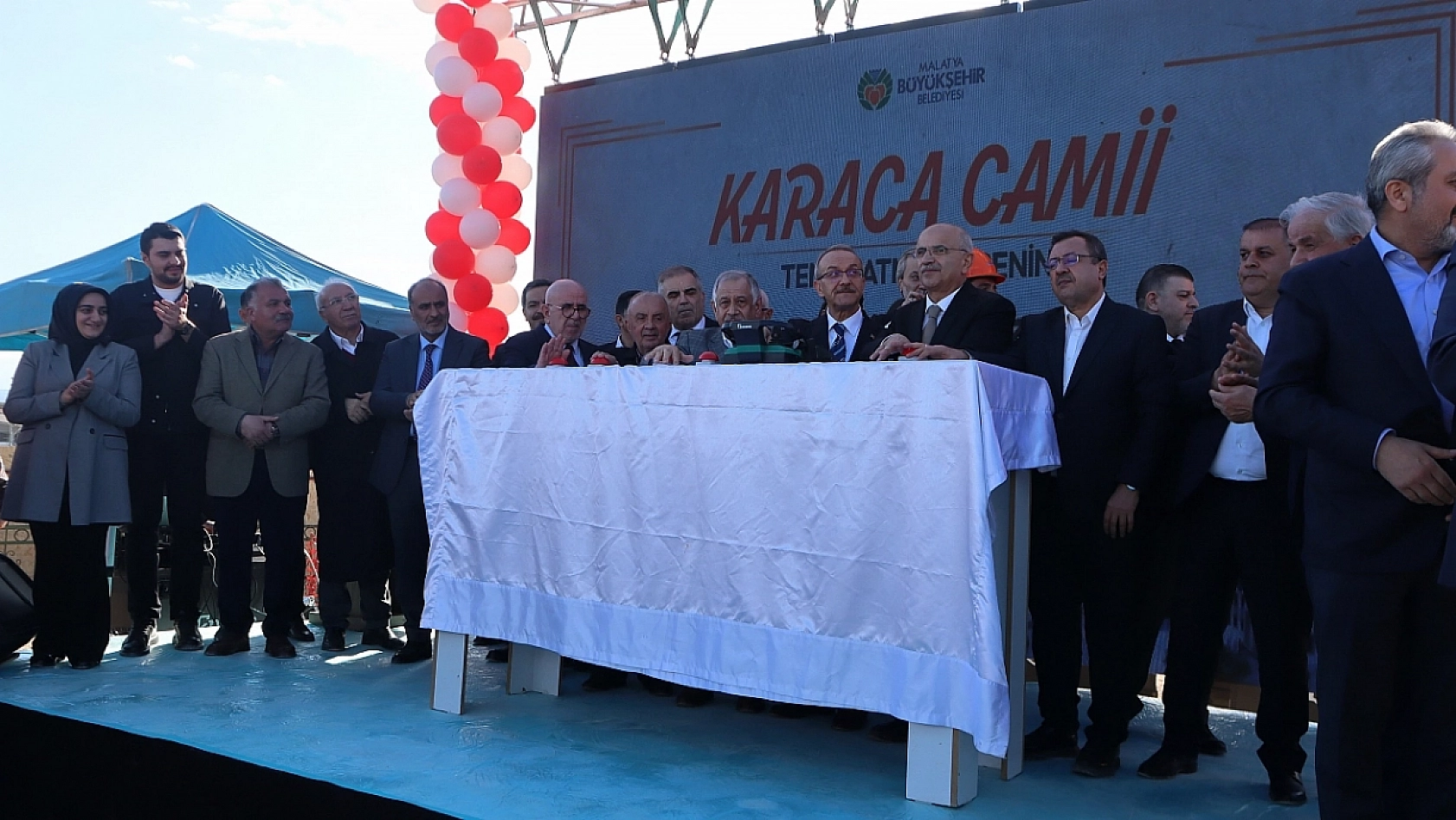 Malatya için el ele verdiler: 172 camiden 20'sini valiler yapacak