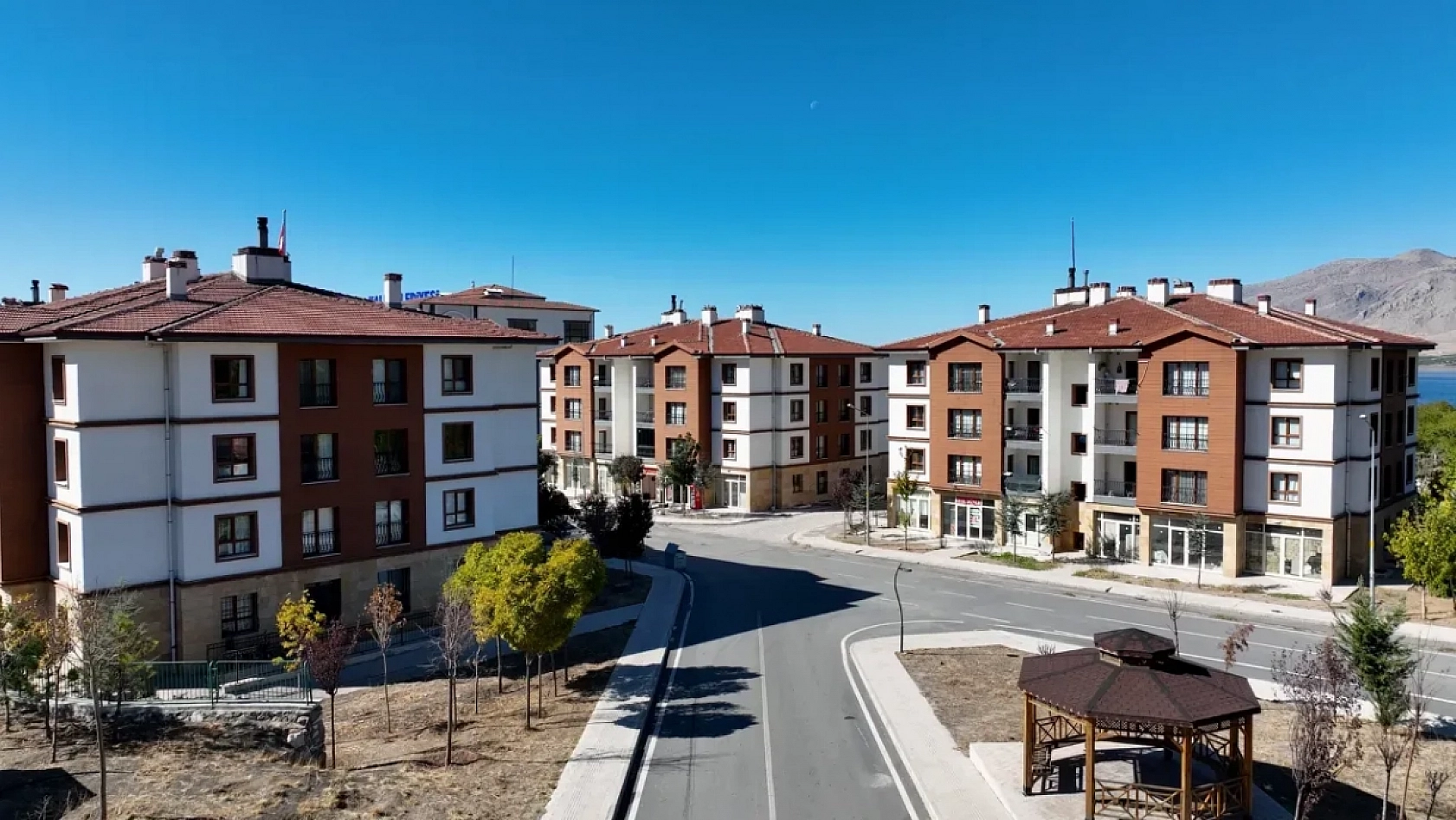 Bakan Kurum Büyük Teslimatı Duyurdu: Malatya'da Yıl Sonuna Kadar Teslim Edilecek Konut ve İş Yeri Sayıları Netleşti…