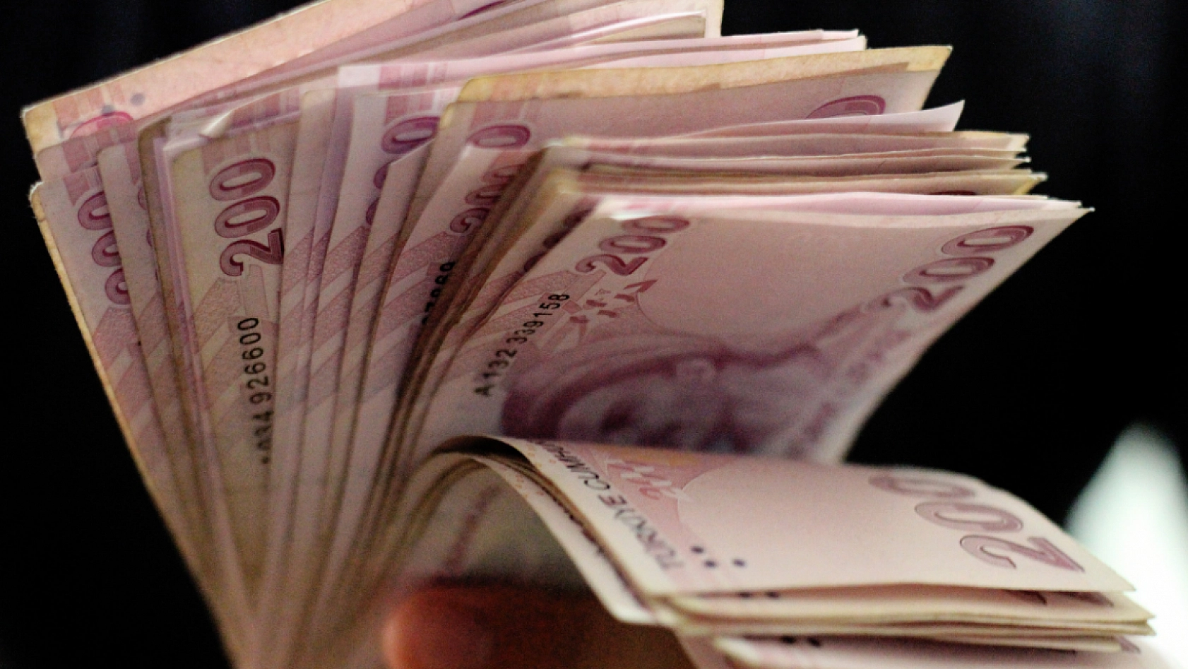 Kredi Kartı Faiz Oranlarında Değişiklik: Bankalar Hesap Özetine Göre Belirleyecek..! İşte Detaylar