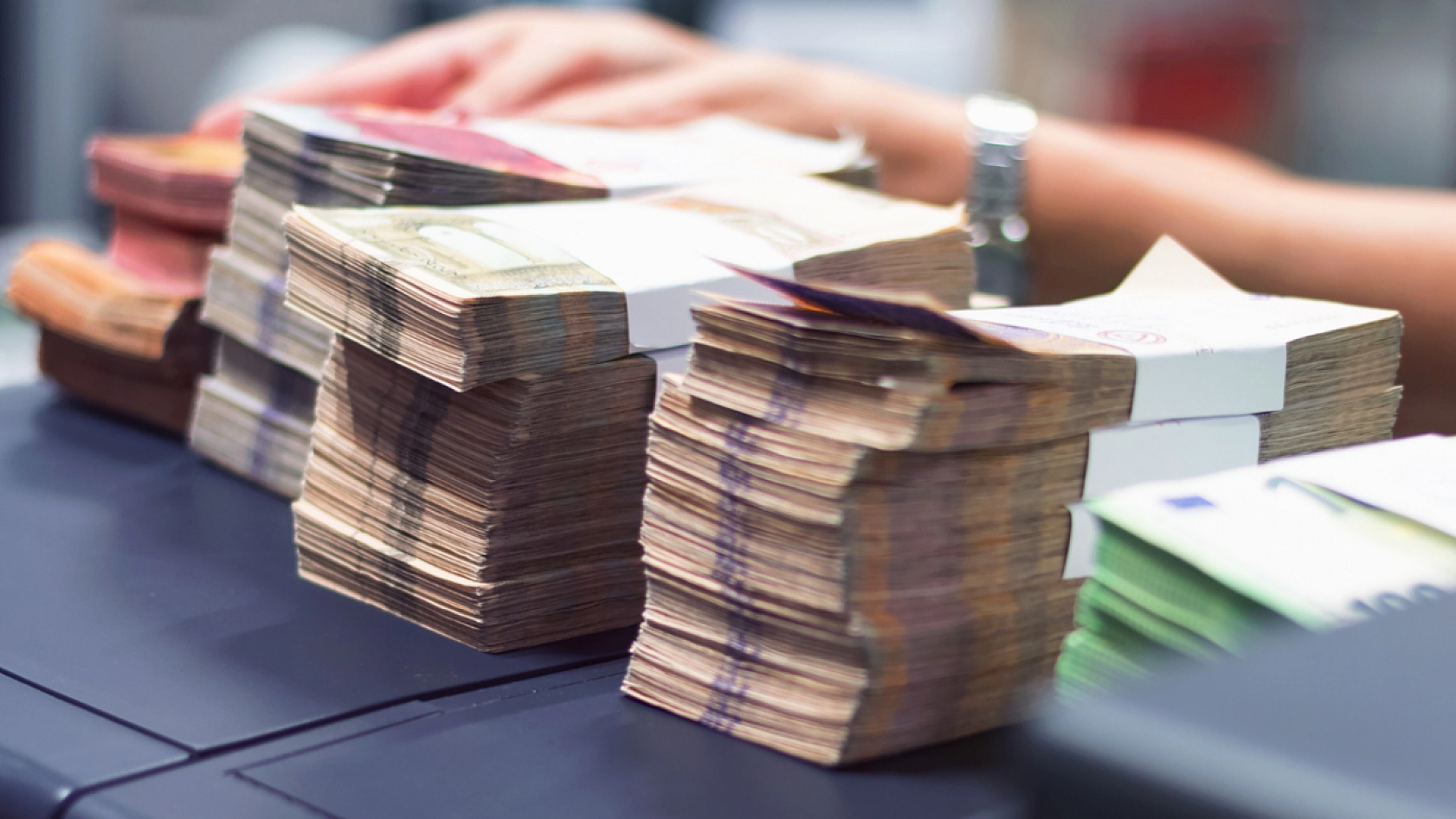 Kredi Kartı Faiz Oranlarında Değişiklik: Bankalar Hesap Özetine Göre Belirleyecek..! İşte Detaylar