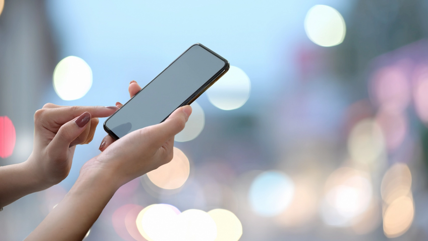 Avrupa'daki İzole Sistemlere Sızıyor: Telefon Kullanan Herkes Tehlikede mi?