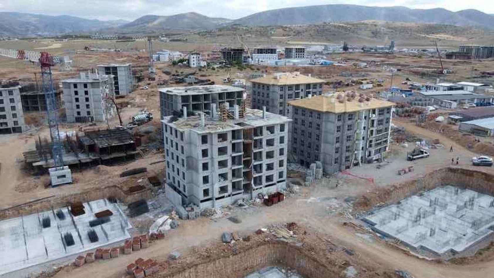 Konut Maliyeti Arttı: Yerinde Dönüşümde Verilen Kredi ve Hibe Miktarı Yetersiz!