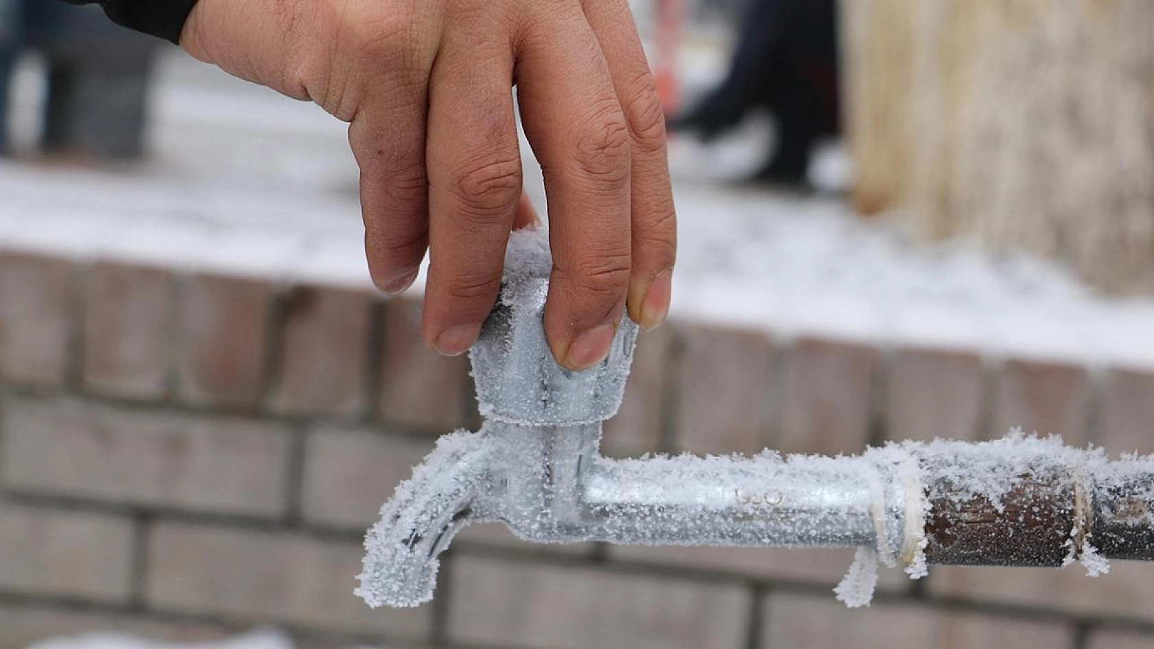 Malatya buz kesti: En düşük sıcaklık Kuluncak'ta ölçüldü