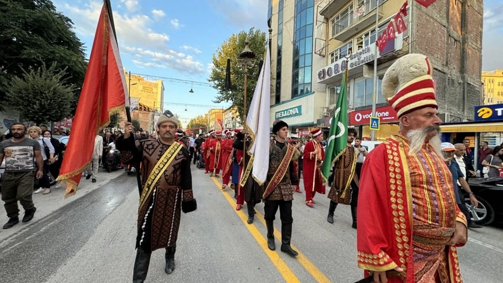 Başkan önce olmayacak sonra olacak dedi: Malatya'da Olmayan Kayısının Festivali İçin Tarih Netleşti!
