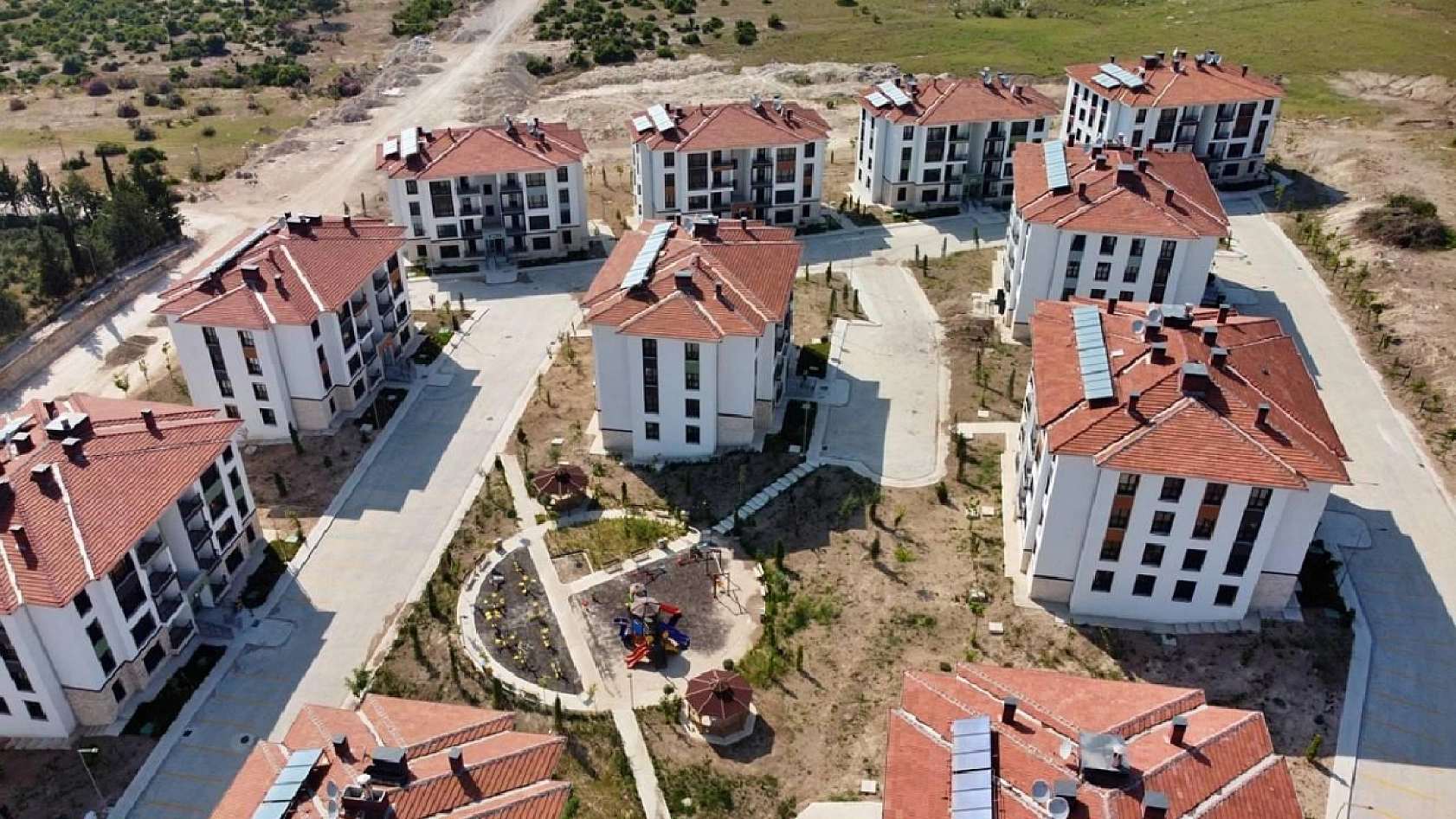 Bakan Kurum Rakamları Paylaştı: 350 Bininci Afet Konutu Hangi İlde Kaç Konut Teslim Edilecek?