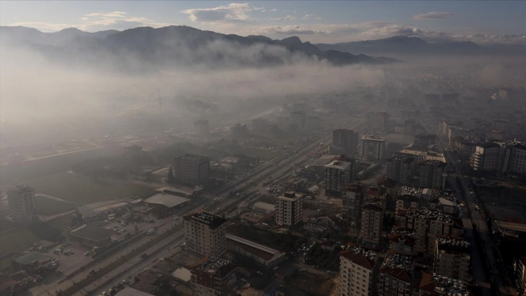 Malatya'yı Toz Bulutu Kapladı: Sağlık ve Tarım Tehlikede!