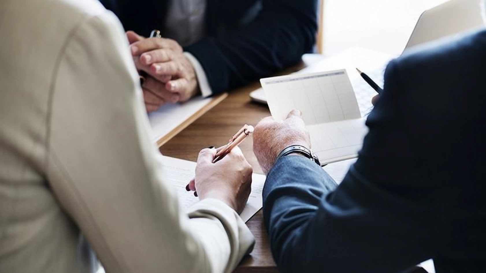 Hazine ve Maliye Bakanlığı Açıkladı: KOBİ'lere Nefes Aldıracak Karar!