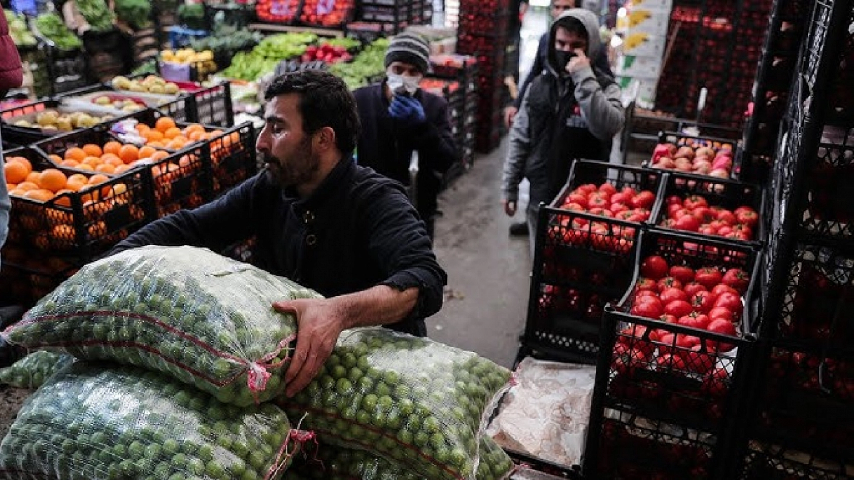 Cebini Düşünen Vatandaşlar Malatya Haline Koşuyor: Peki Halde Fiyatlar Nasıl? İşte 7 Aralık Fiyat Listesi…