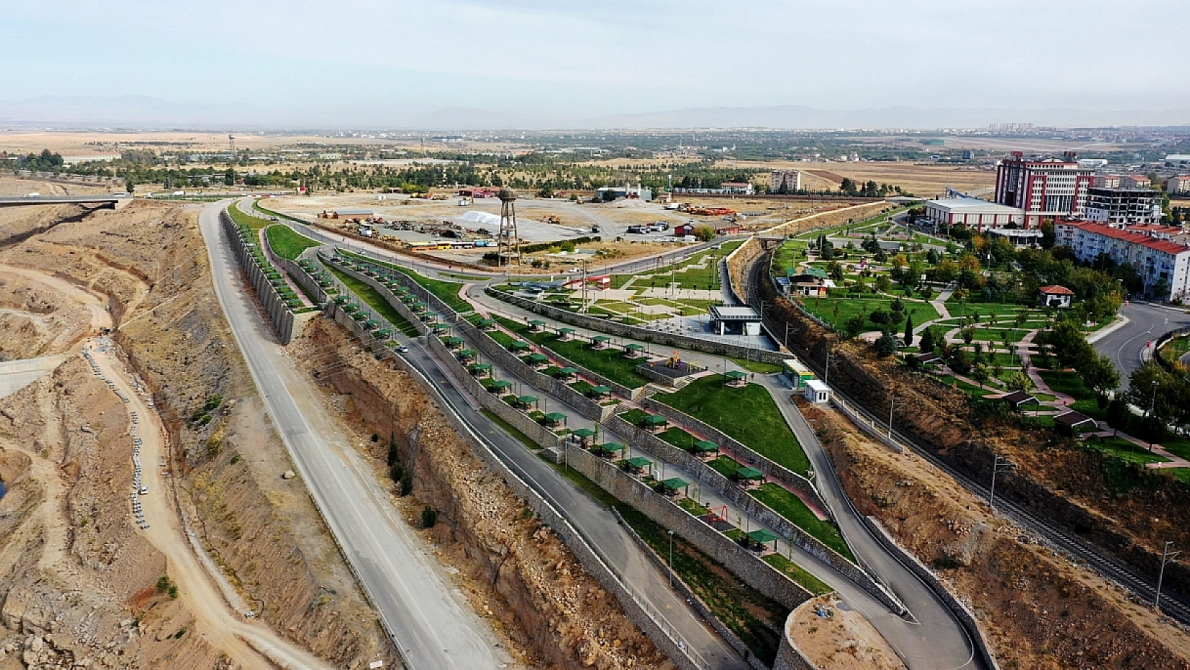 Beylerderesi Viyadüğü 2026 yatırım programına alındı! Malatya'nın trafik yükünü hafifleyecek...