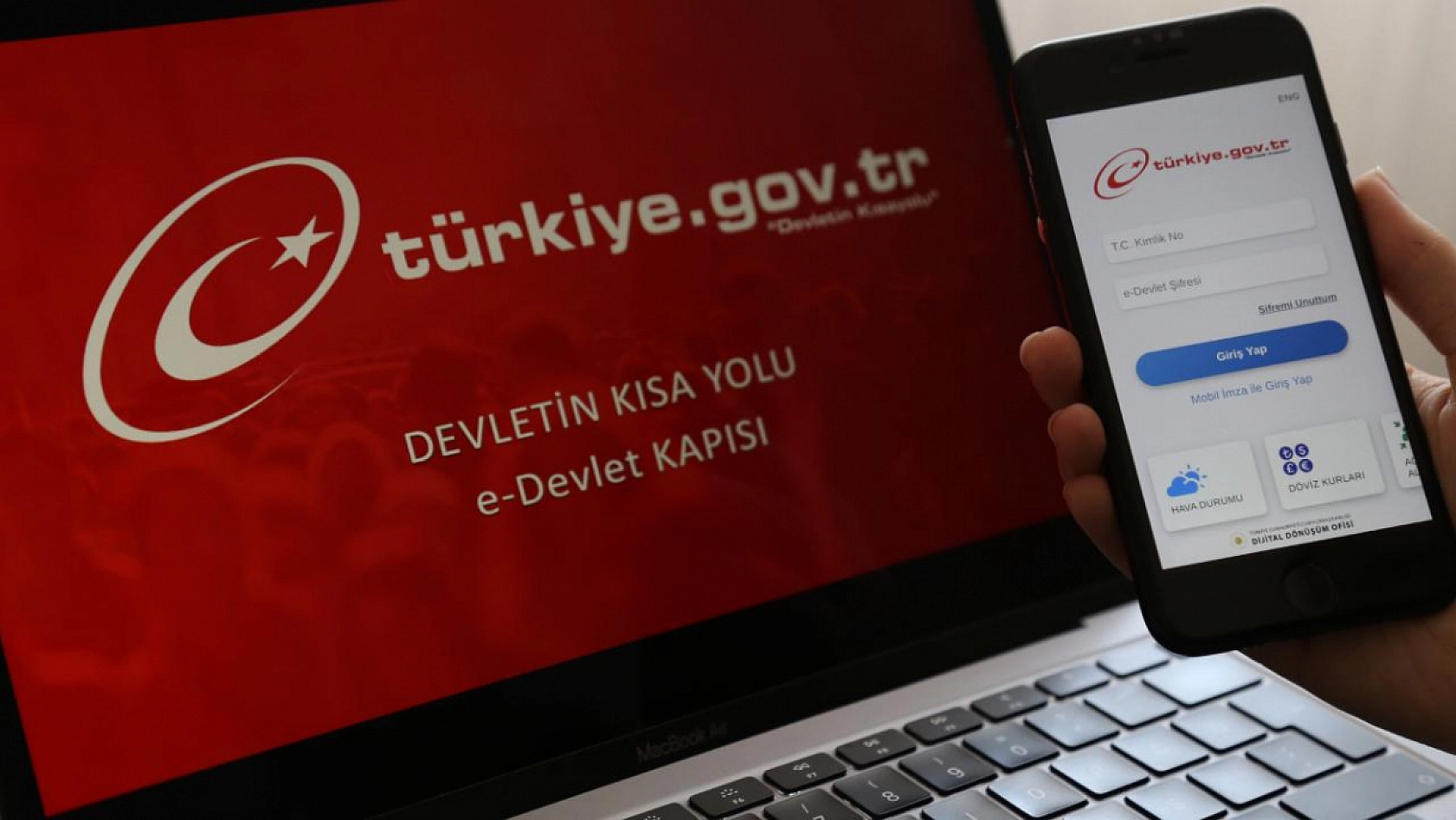 Emeklilere Büyük Kolaylık: Dijital Emekli Kimlik Kartı Dönemi Başlıyor!