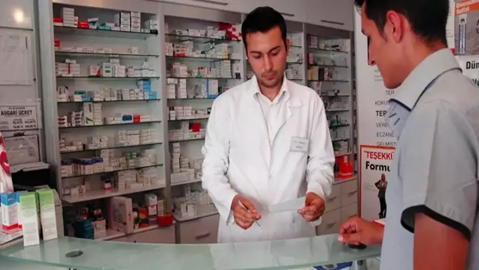 Vatandaşın Sağlığı Hiçe Sayıldı: Piyasada Bulunmayan İlaçlar Zam Sonrası Ortaya Çıktı!