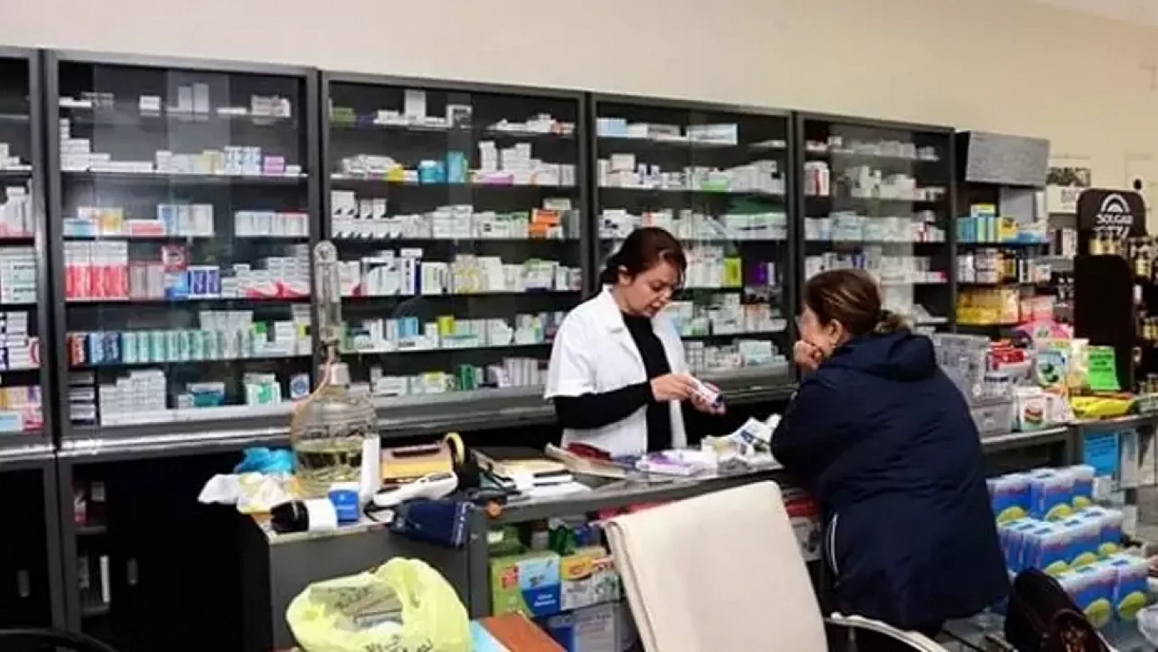 Vatandaşın Sağlığı Hiçe Sayıldı: Piyasada Bulunmayan İlaçlar Zam Sonrası Ortaya Çıktı!