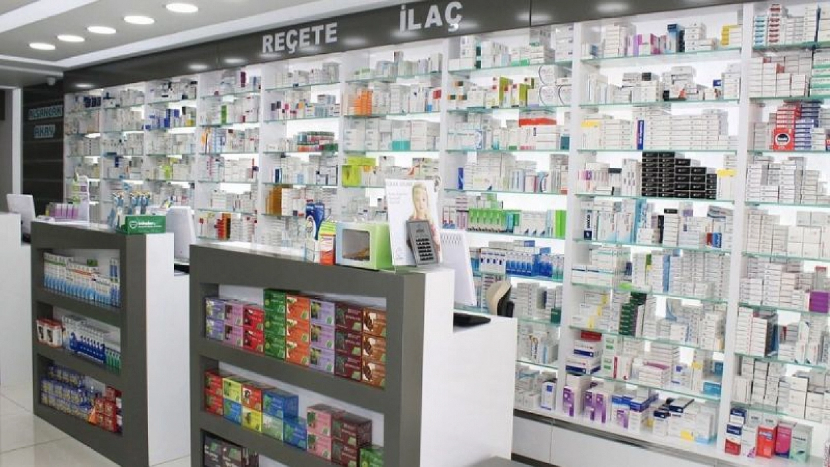 Vatandaşın Sağlığı Hiçe Sayıldı: Piyasada Bulunmayan İlaçlar Zam Sonrası Ortaya Çıktı!