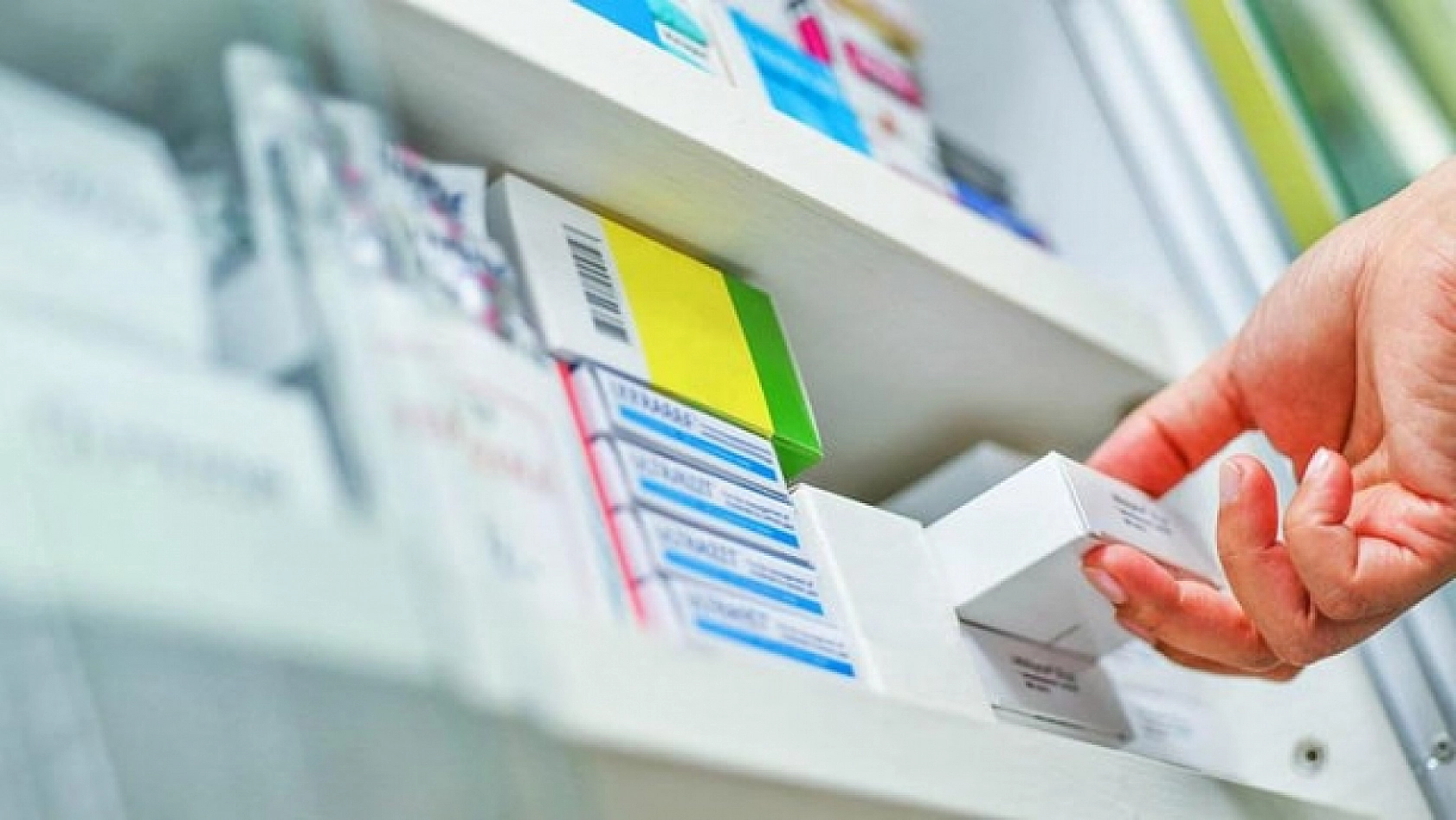 Vatandaşın Sağlığı Hiçe Sayıldı: Piyasada Bulunmayan İlaçlar Zam Sonrası Ortaya Çıktı!