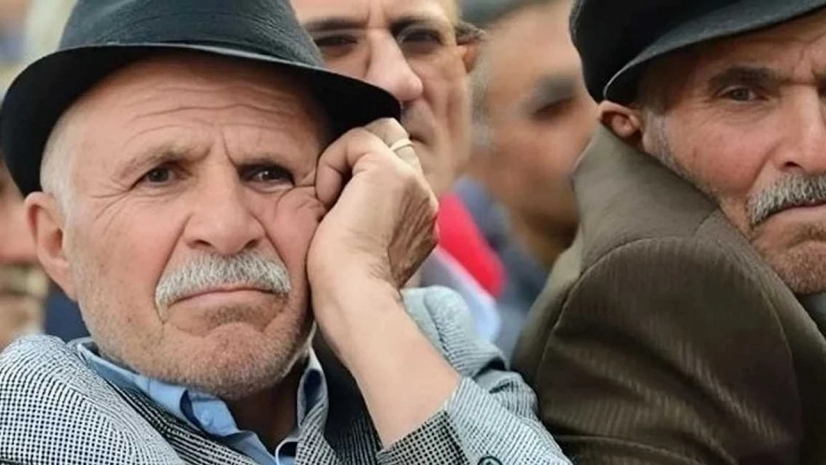 SGK'ya borcu olan dikkat! Maaşlardan kesinti resmen başladı