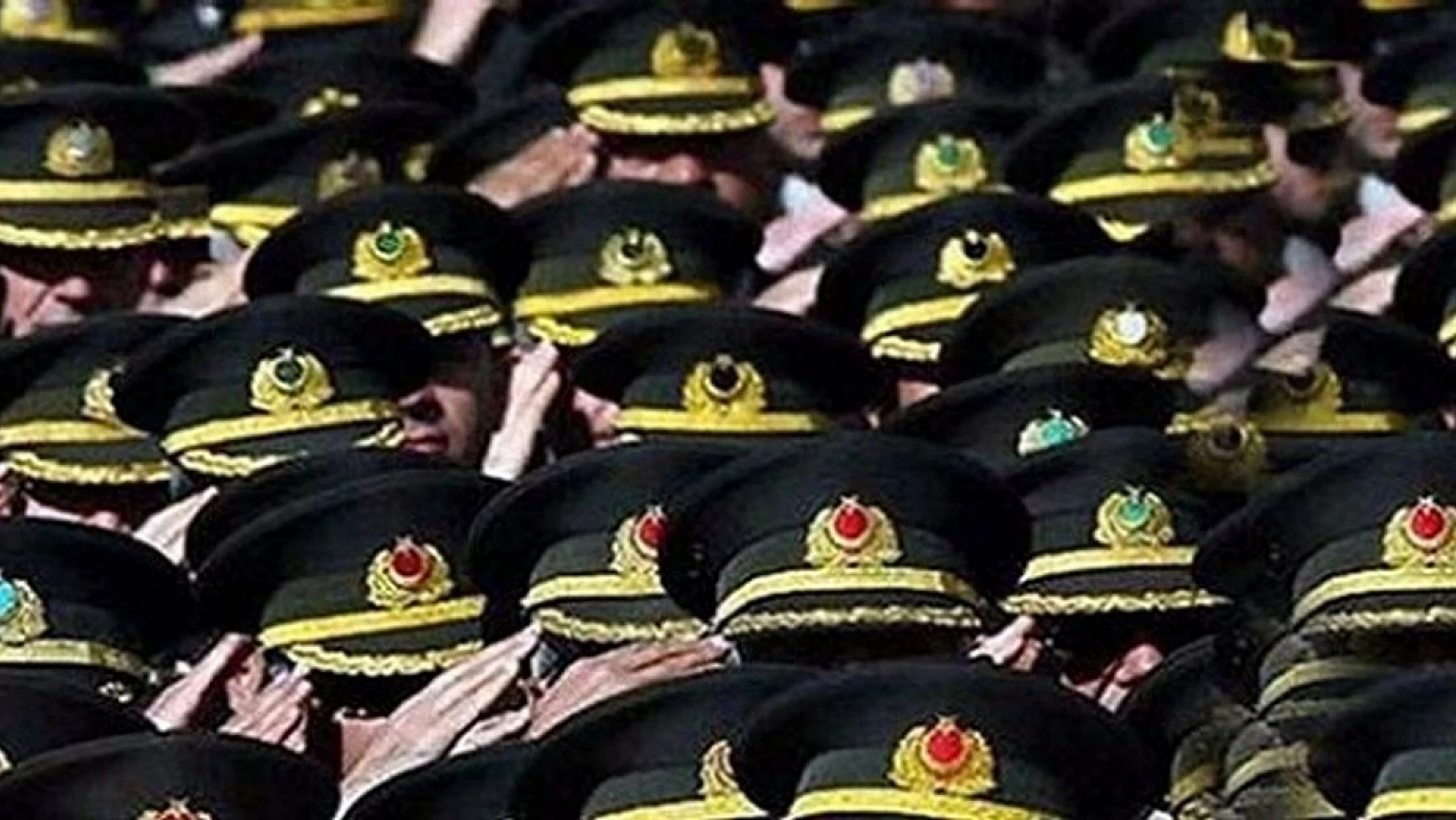 Subay ve Astsubay olmak isteyenler dikkat! Jandarma alımı için geri sayım başladı..