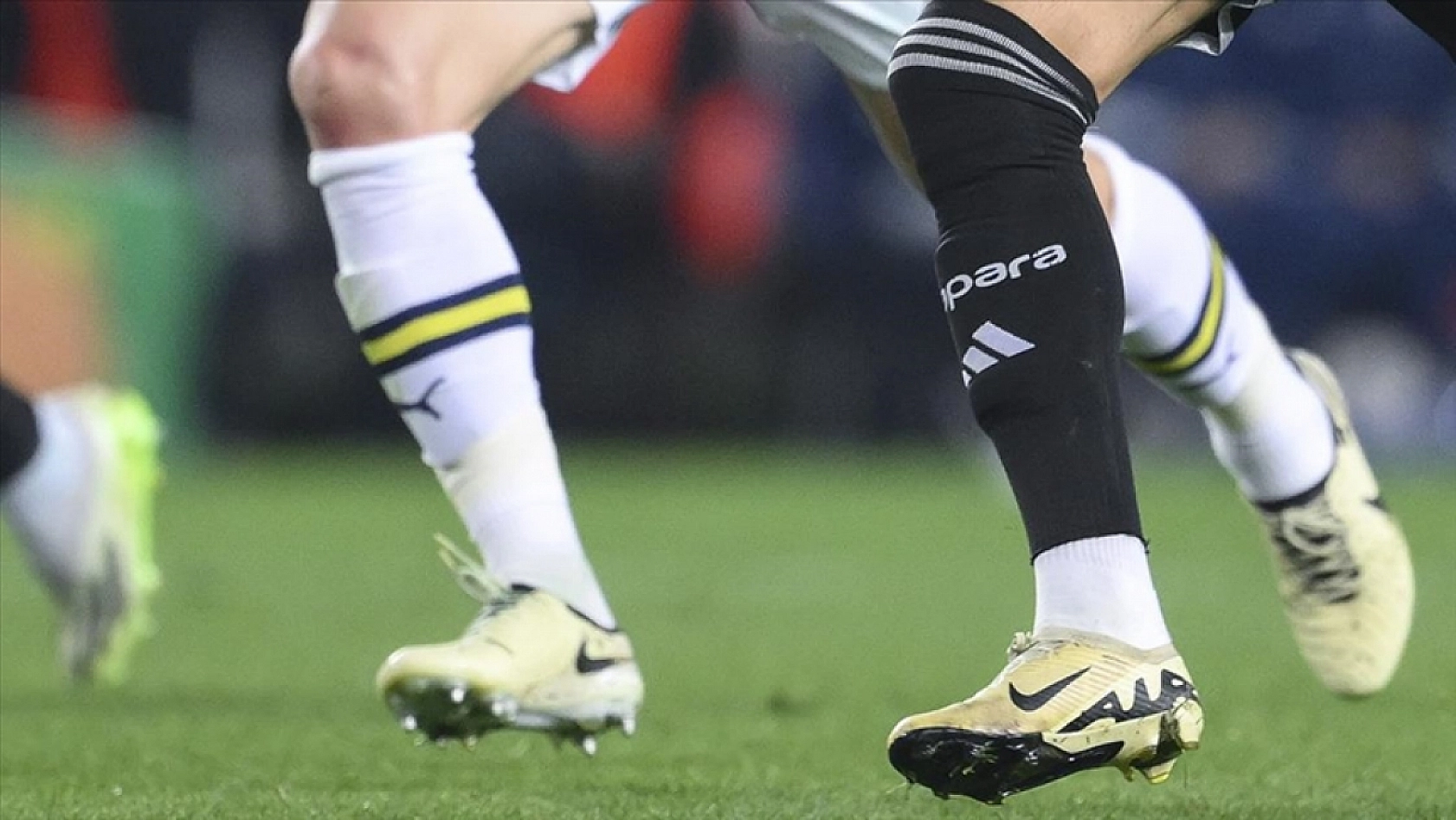 Geri sayım başladı: Beşiktaş ile Fenerbahçe'nin Büyük Mücadelesi Yarın