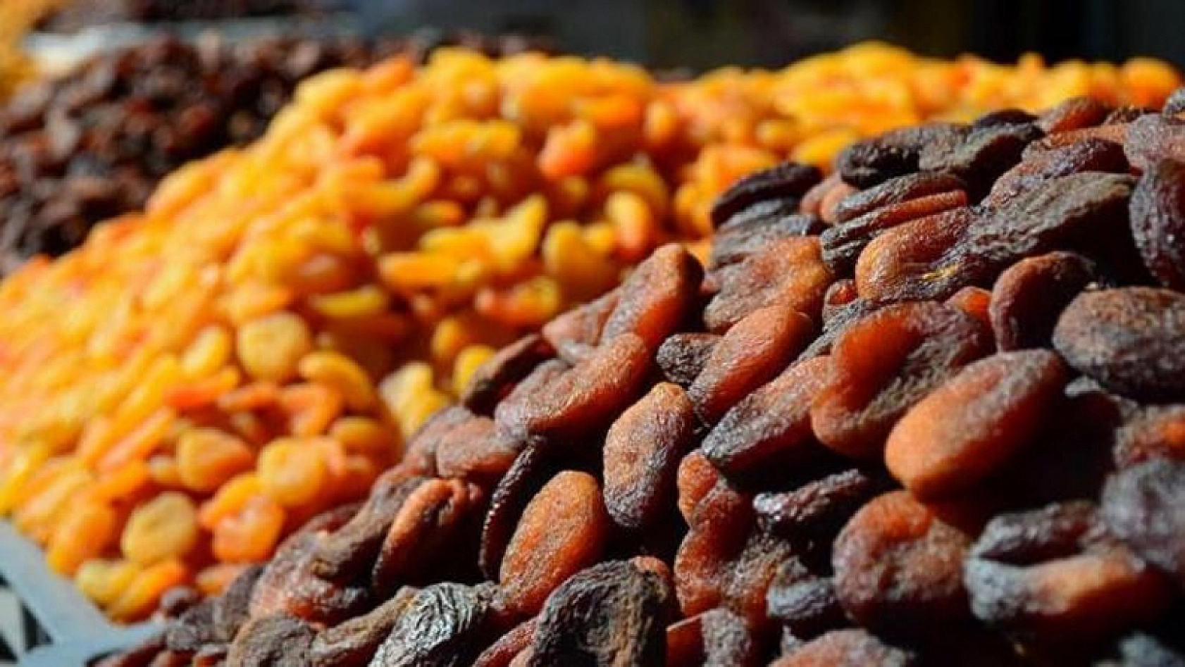 Kayısı İhracatçının Elinde Oyuncak Oldu! Çiftçiye Komik Rakamlar Sunuldu!