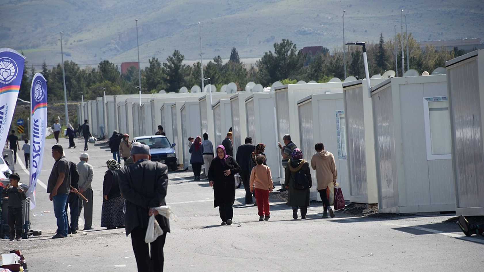 Zor Günlerde Birliktelik: Konteyner kentlerde komşuluk ilişkisi gelişiyor