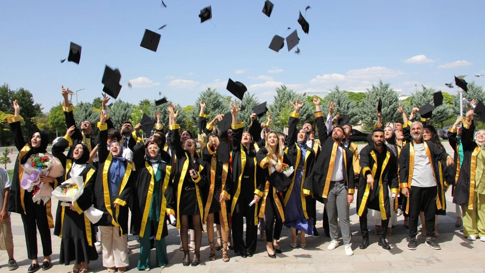 İnönü Üniversitesi'nde keyfi uygulama! Dekan öğrencilere 'Hak Etmiyorsunuz!' dedi