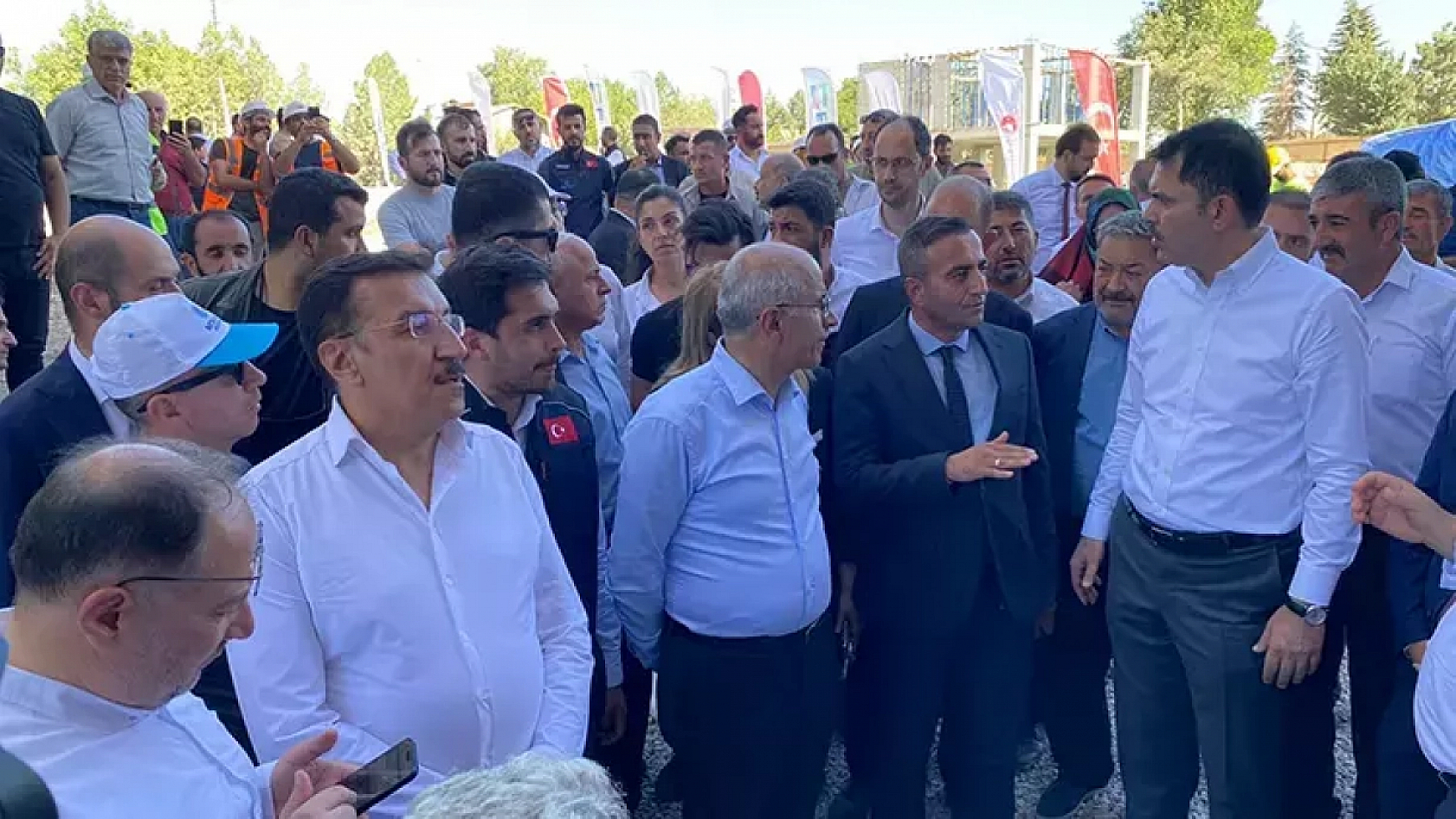 Er'den Malatyalılara sitem: Çevre Şehircilik ve TOKİ Bizden Yaka Silkiyor