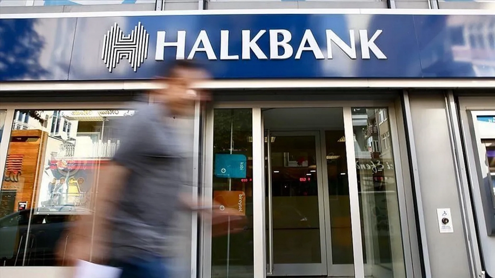 Halkbank'tan Büyük Fırsat: KPSS Şartsız Yüzlerce Personel Alımı Yapılacak