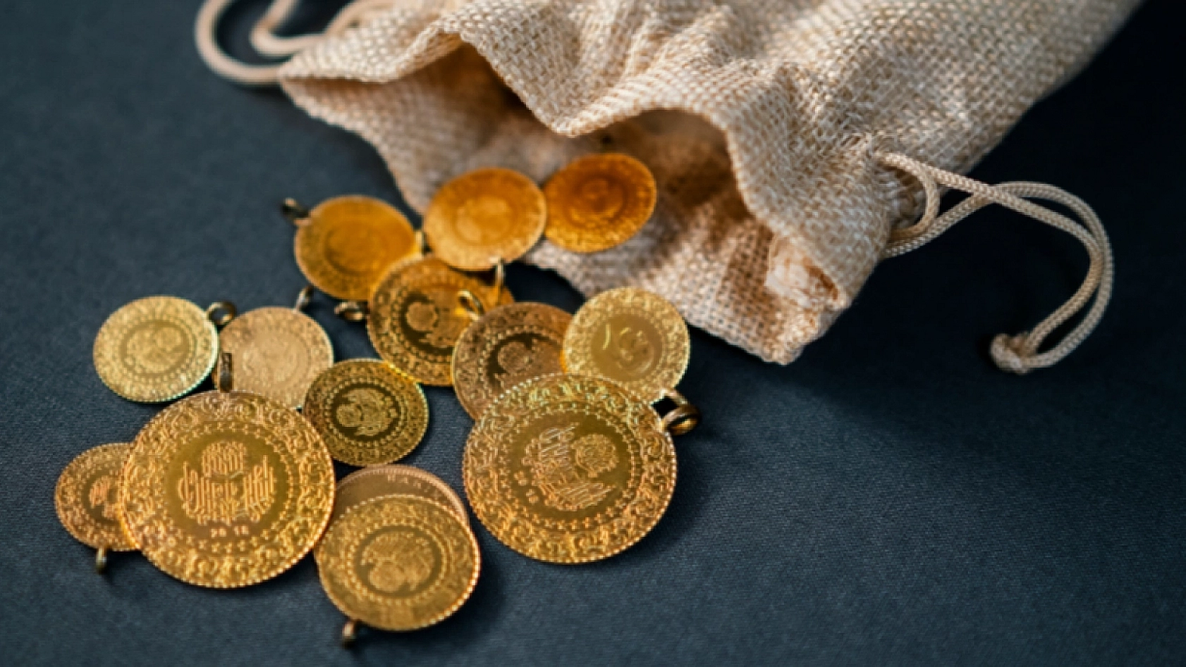 Altın Yatırımı Yapacaklara Önemli Uyarı! Malatyalı Kuyumcu Ne Öneriyor? Gram Altın Mı, Çeyrek Altın Mı Güvenli?