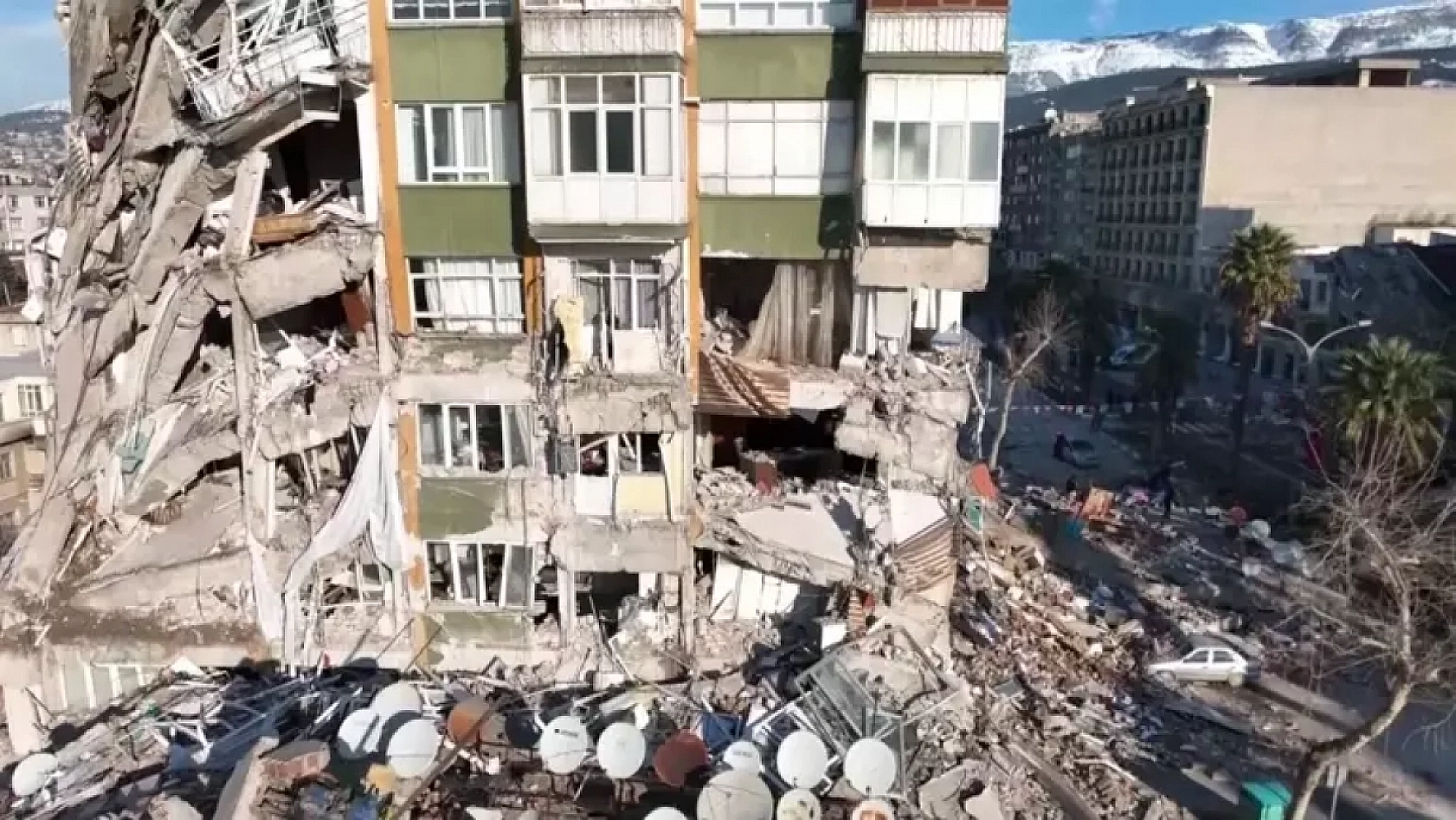 Elbistan'da Eşya Yardımı Yapıldı: Malatya'ya Yardım Yapılacak mı?