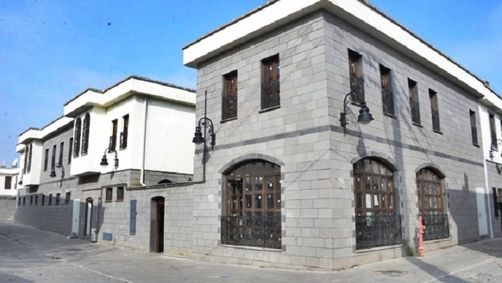 Projeye Eleştiri: Çarşı Değil Hapishane! 