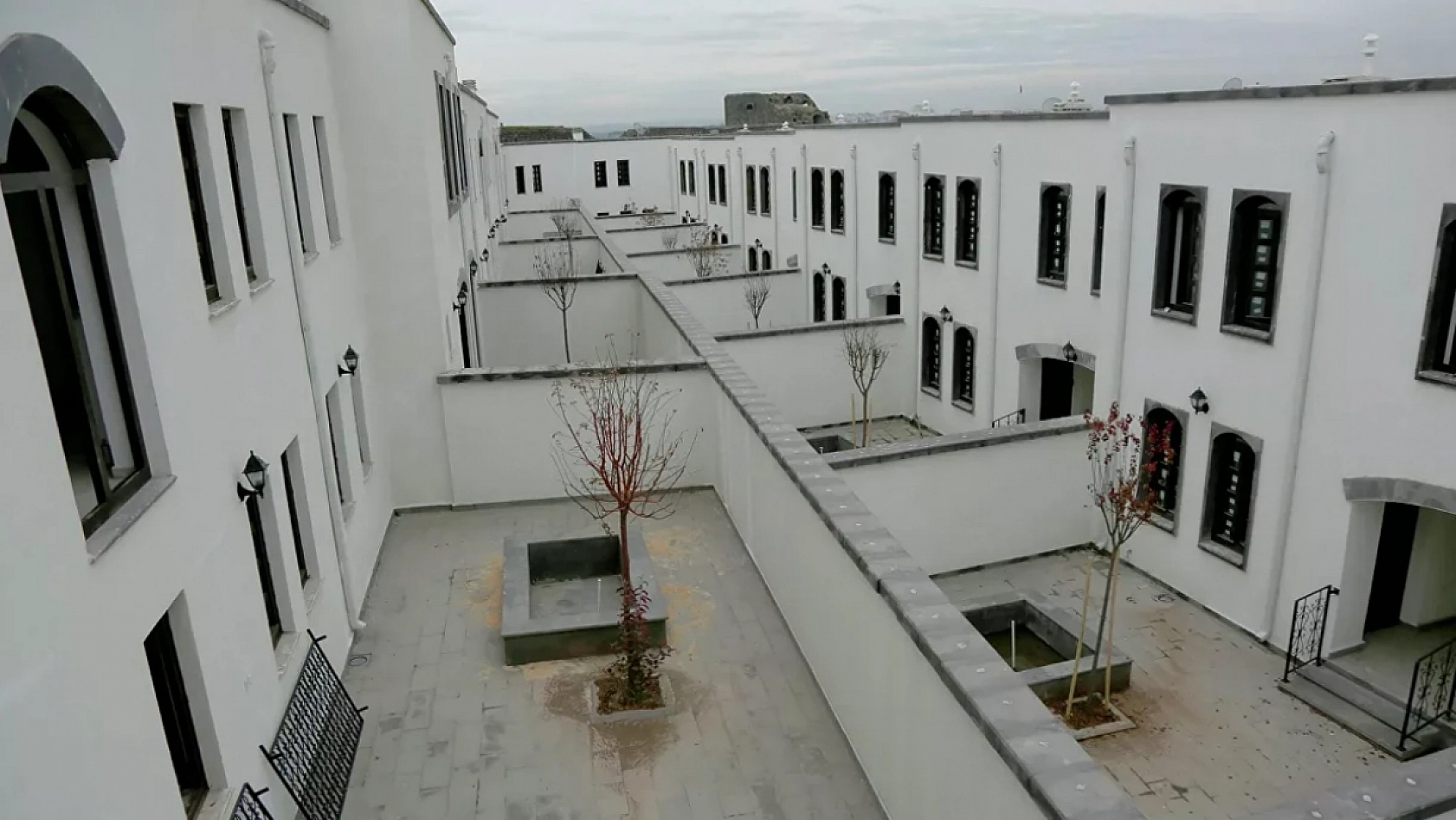 Projeye Eleştiri: Çarşı Değil Hapishane! 