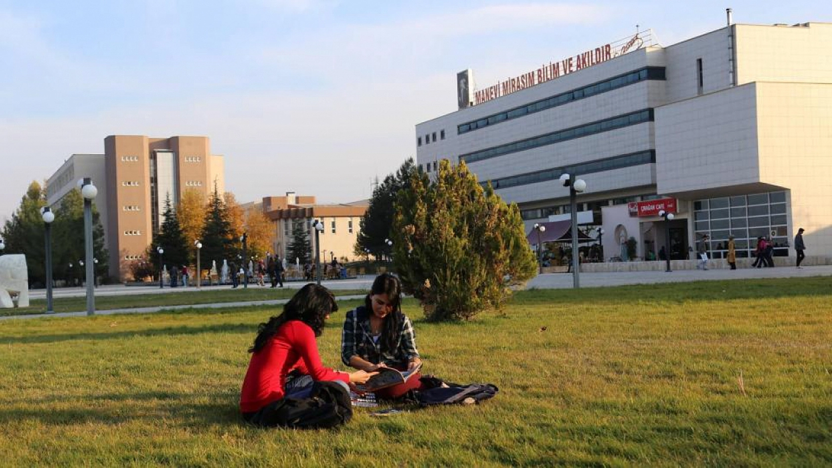 İnönü Üniversitesi'nde Araştırmacı Çok Yayın Yapan Yok! MTÜ Gelişiyor!