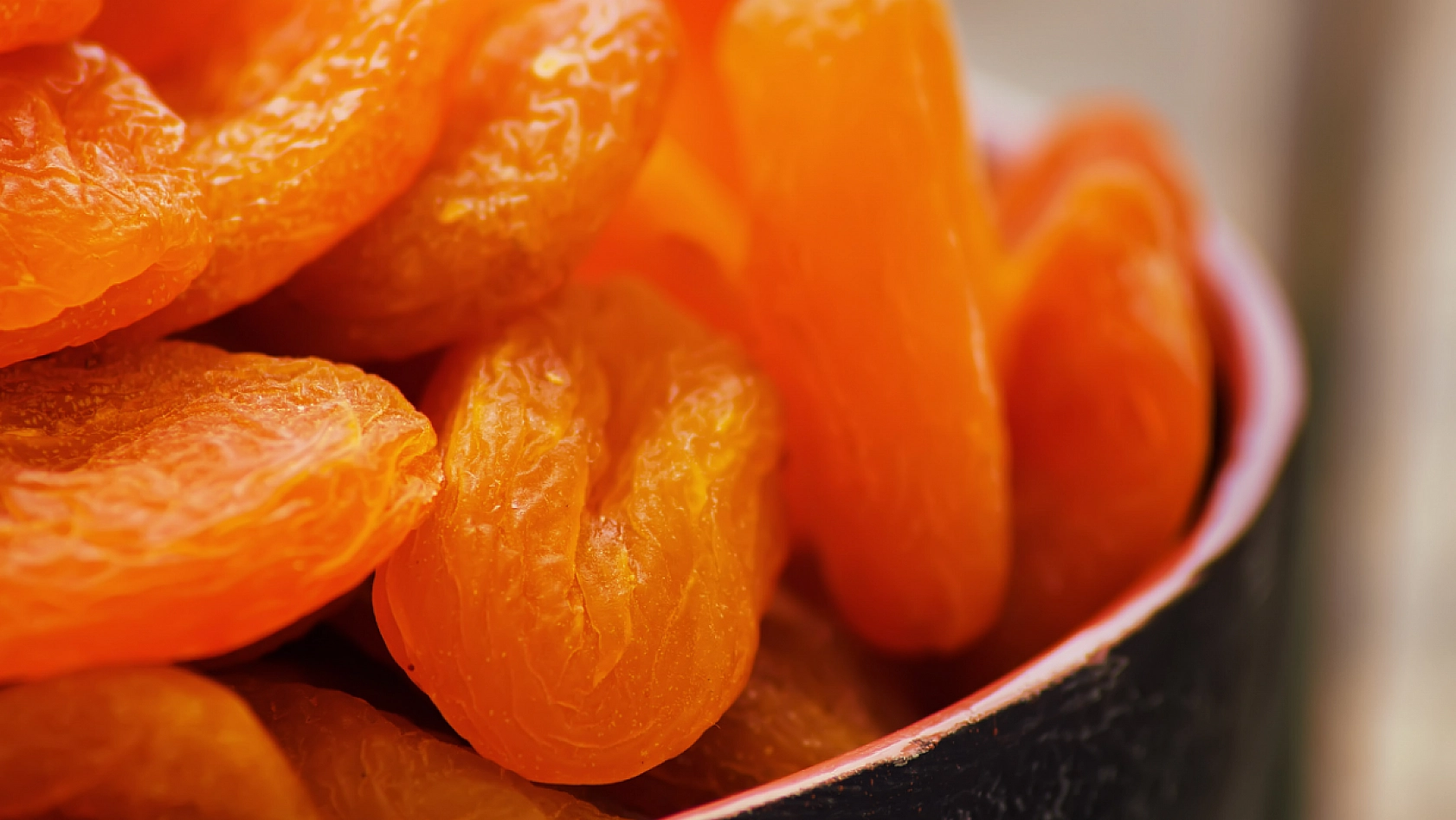 İbn-i Sina'nın Önerdiği Mucizevi Besin... Günde 100 Gram Yiyenler Bayram Ediyor!