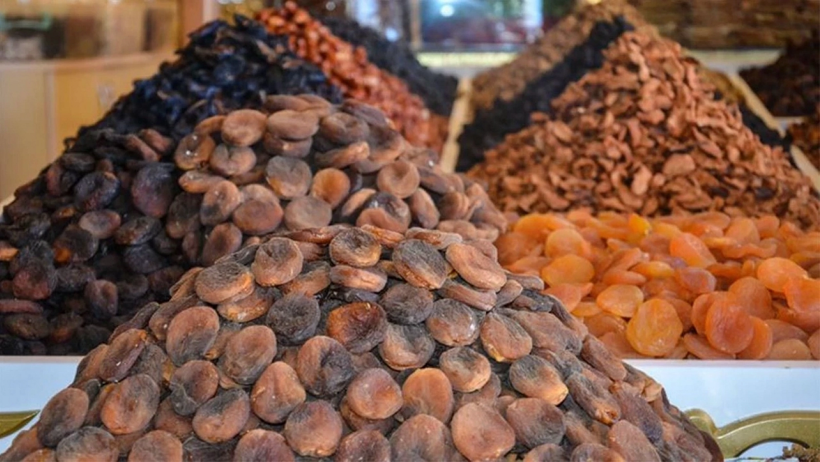 Ticaret Bakanlığı harekete geçti: Kayısı ve sebzede fahiş fiyata rekor ceza