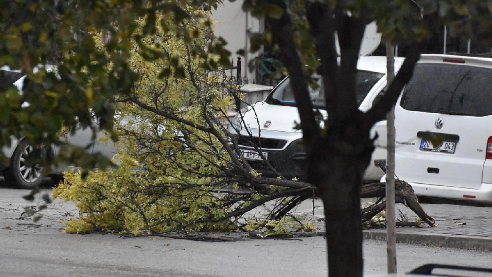 Malatya'da fırtına alarmı: Valilik vatandaşı uyardı!