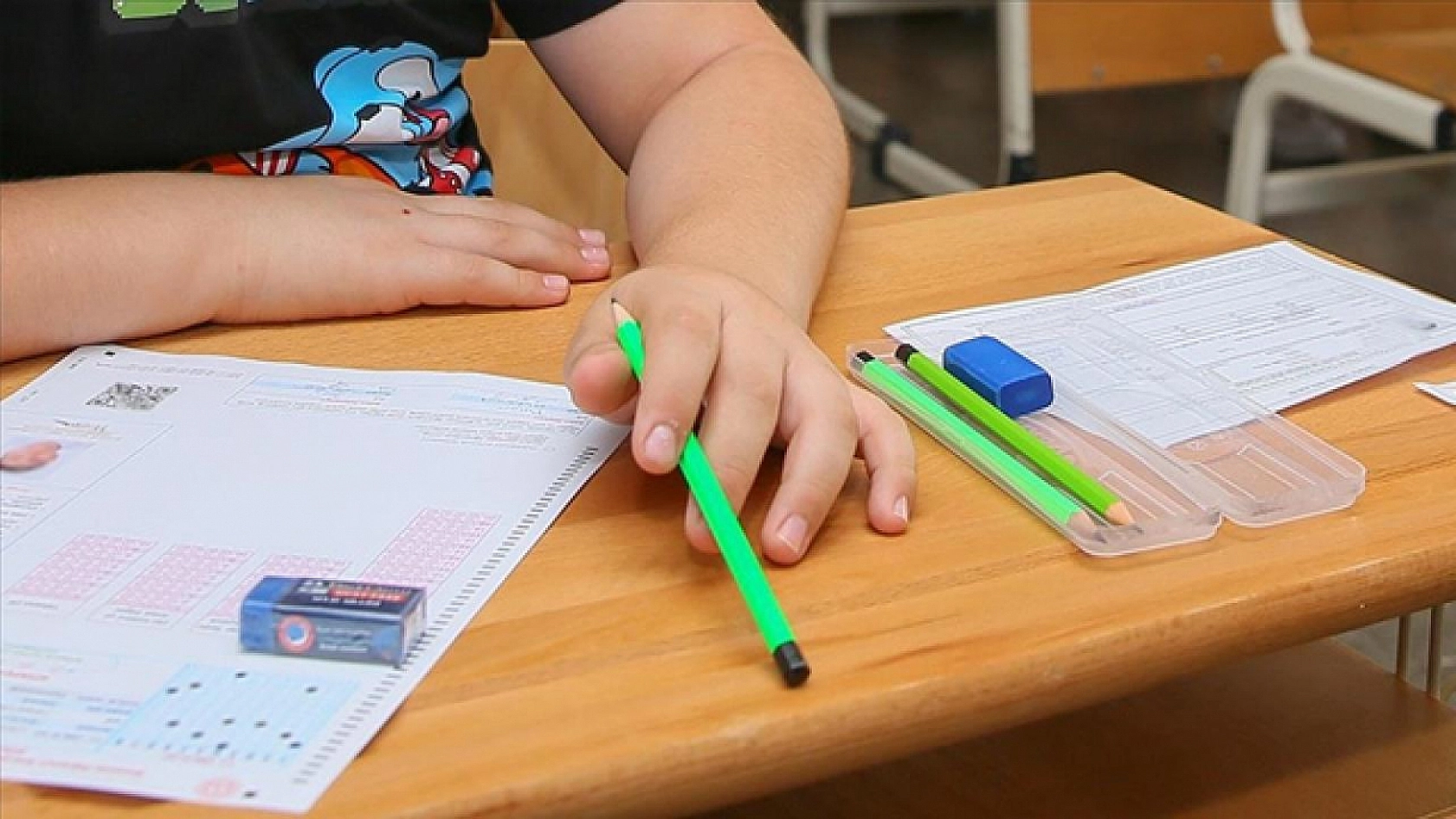 12 Haziran'da okullar tatil edildi