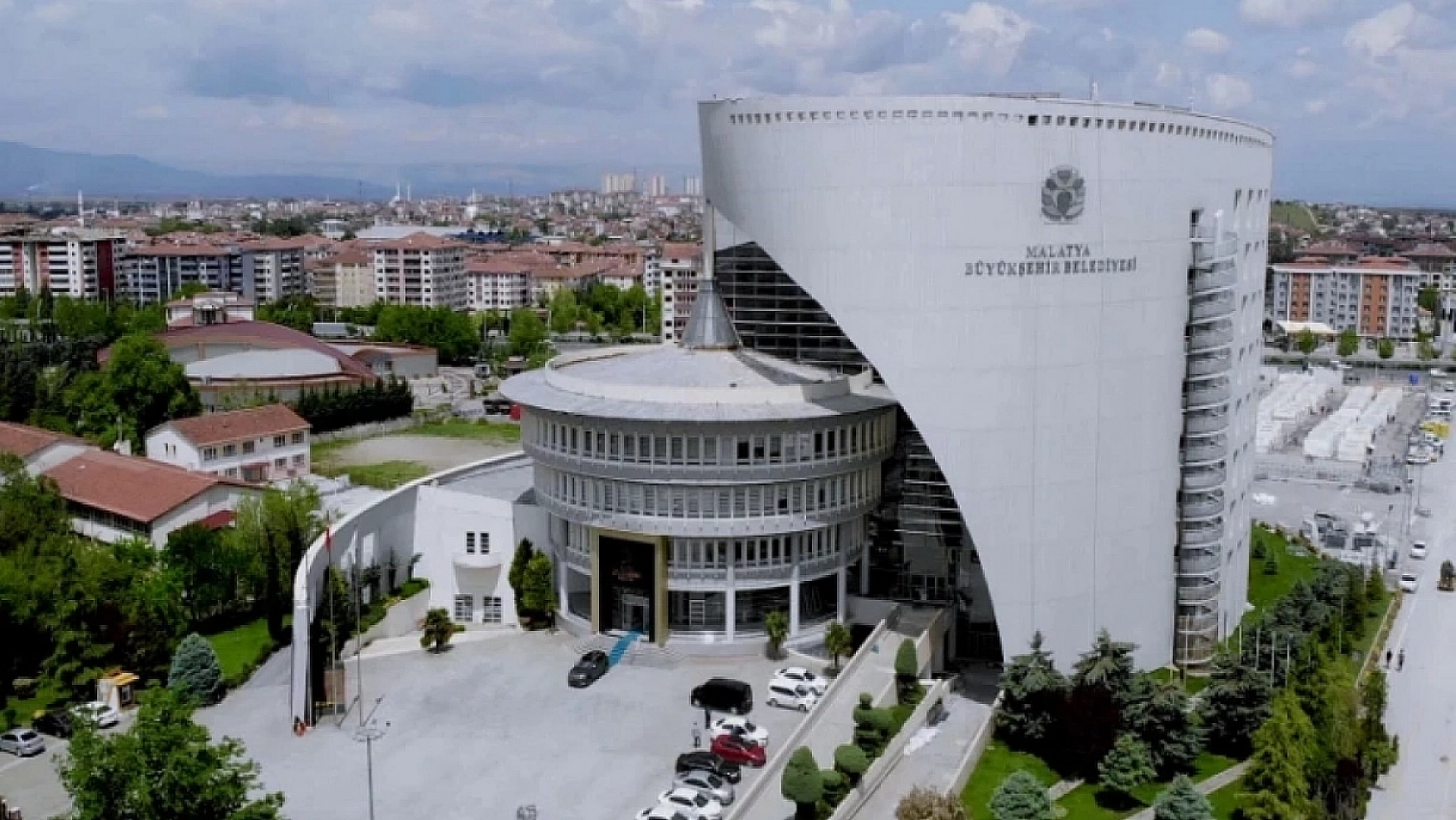 Malatya Büyükşehir'de 'belge savaşı'| Usulsüzlük iddiaları karşılıklı yanıtlarla büyüyor!