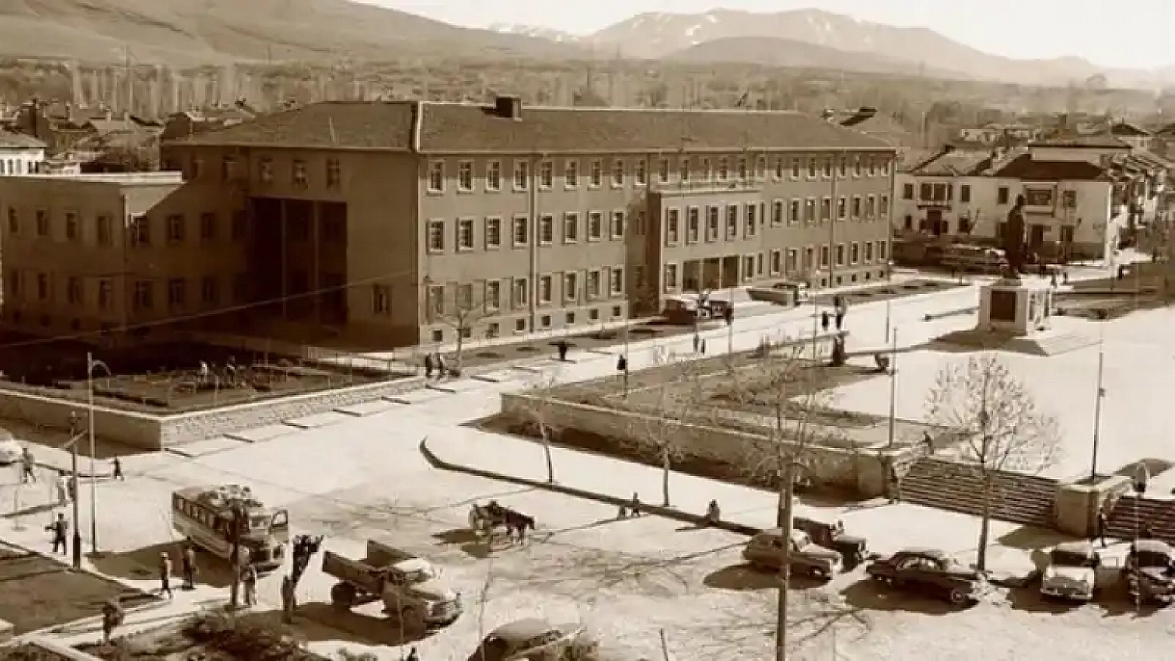 1938'de temelleri atılmıştı: 6 Şubat depremlerinde yıkılmıştı || Hizmete başladı