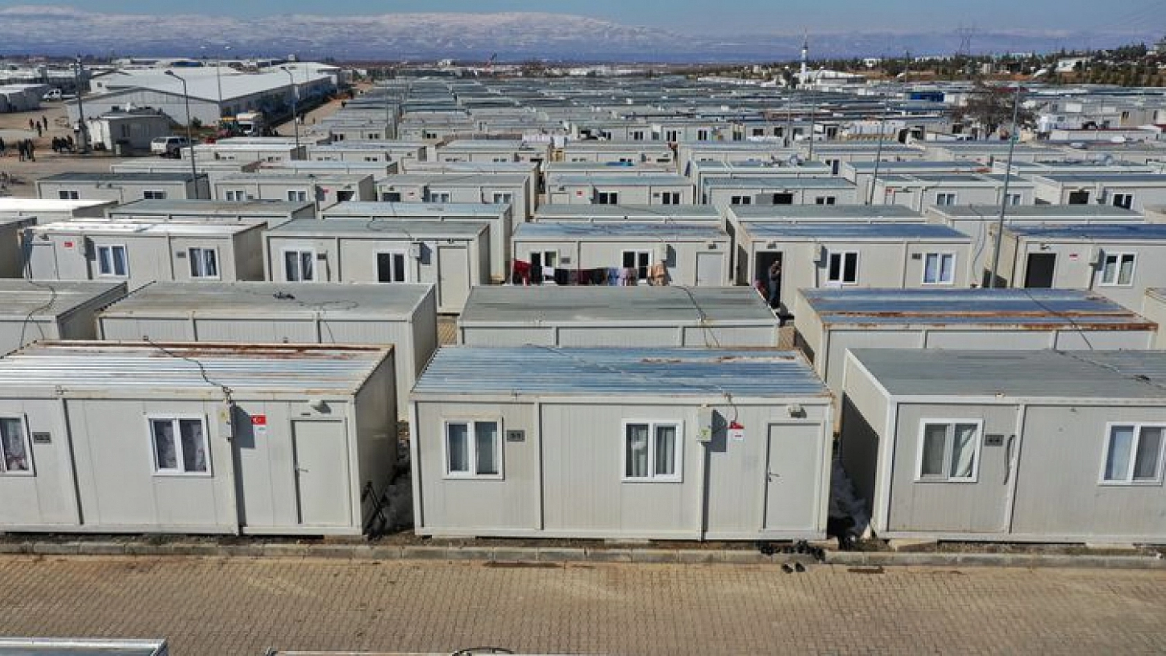 Kış ortasında leğen reva görüldü: Malatya'da depremzedeye tahliye baskısı